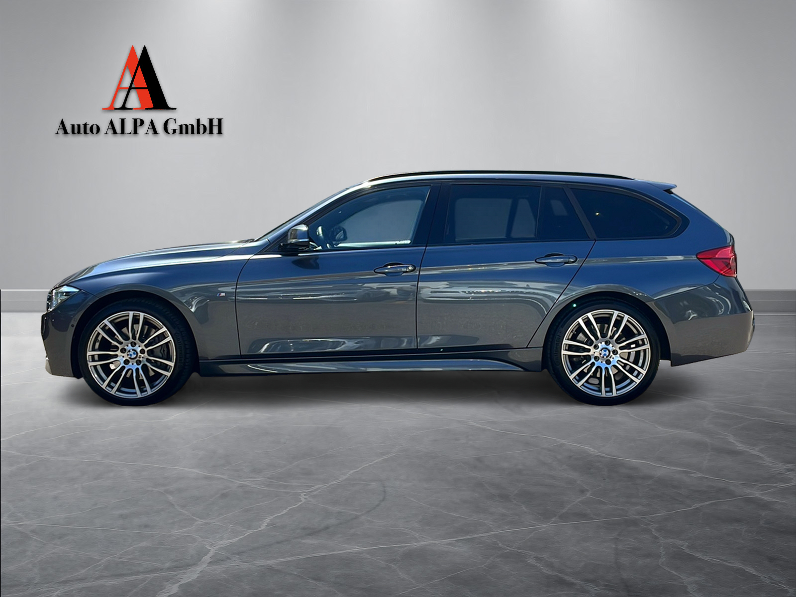 BMW 340i xDrive Touring M Sport Steptronic-image-1