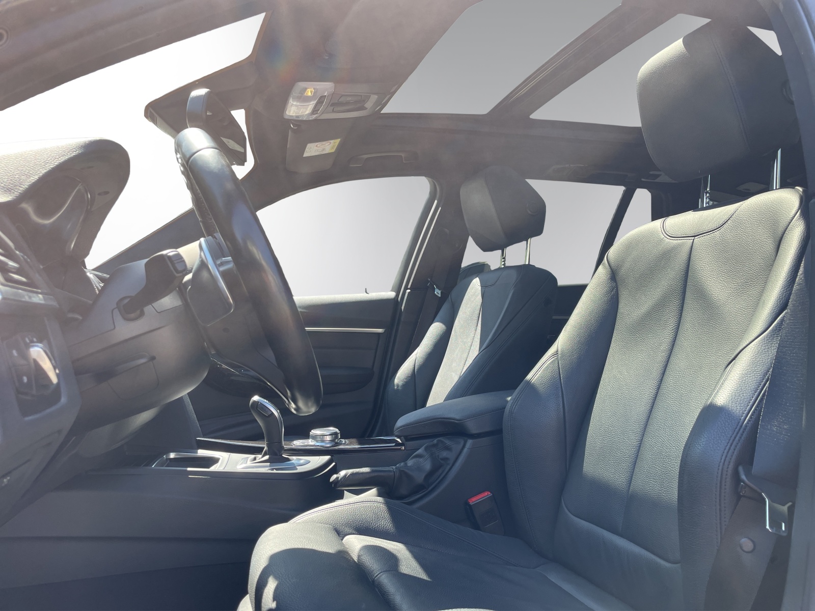 BMW 340i xDrive Touring M Sport Steptronic-image-7