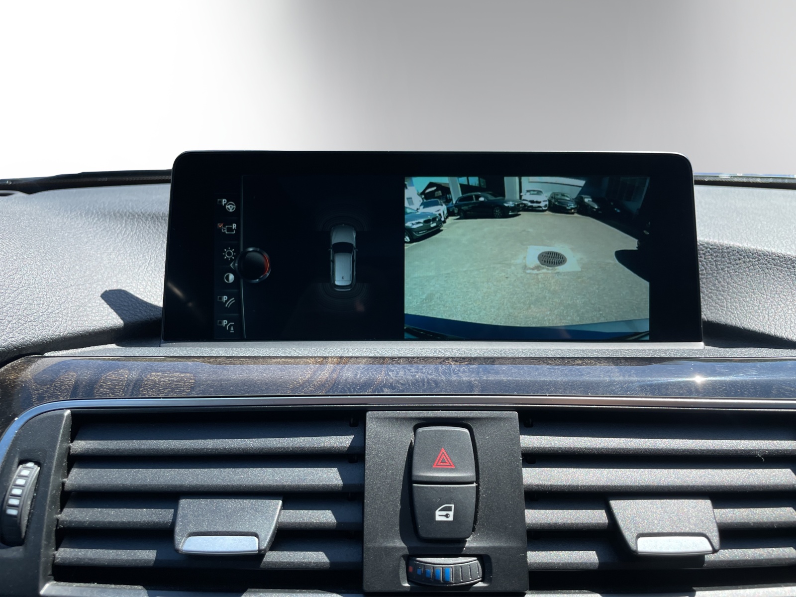 BMW 340i xDrive Touring M Sport Steptronic-image-15