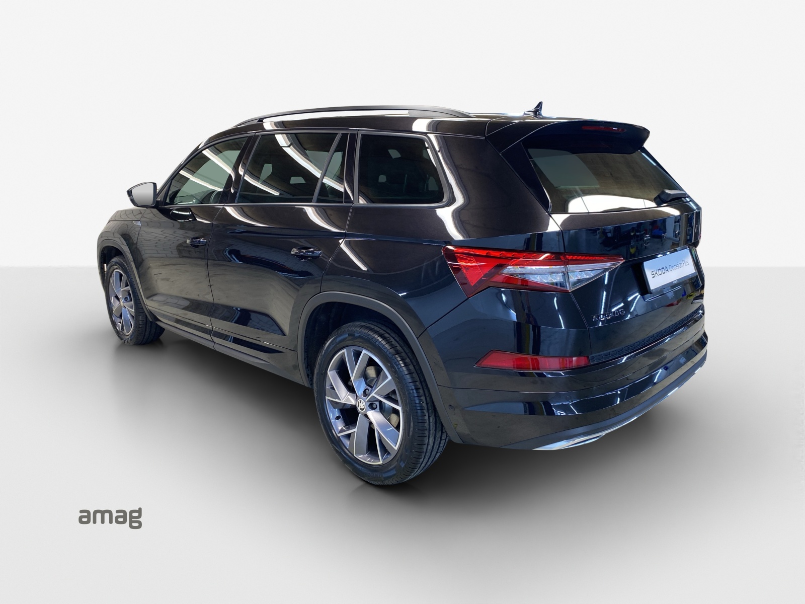 SKODA Kodiaq 2.0 TSI 4x4 SportLine-image-2