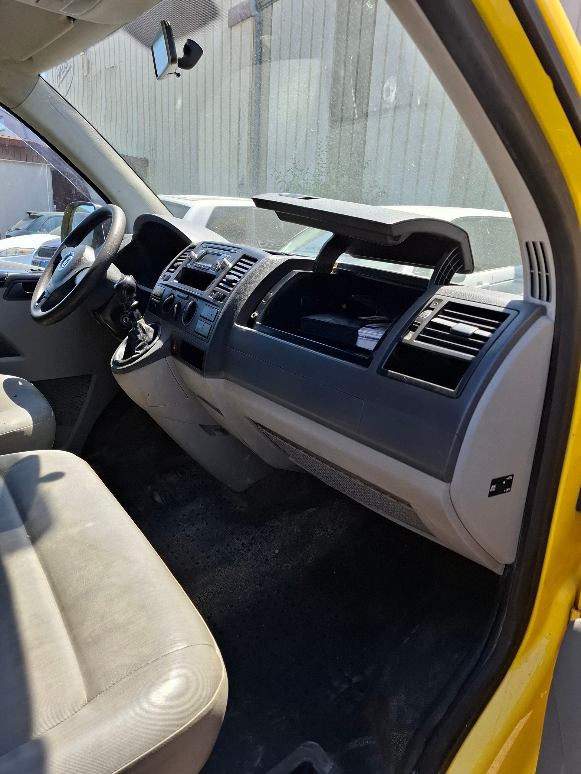 VW T5 2.0 TDI 4Motion-image-12