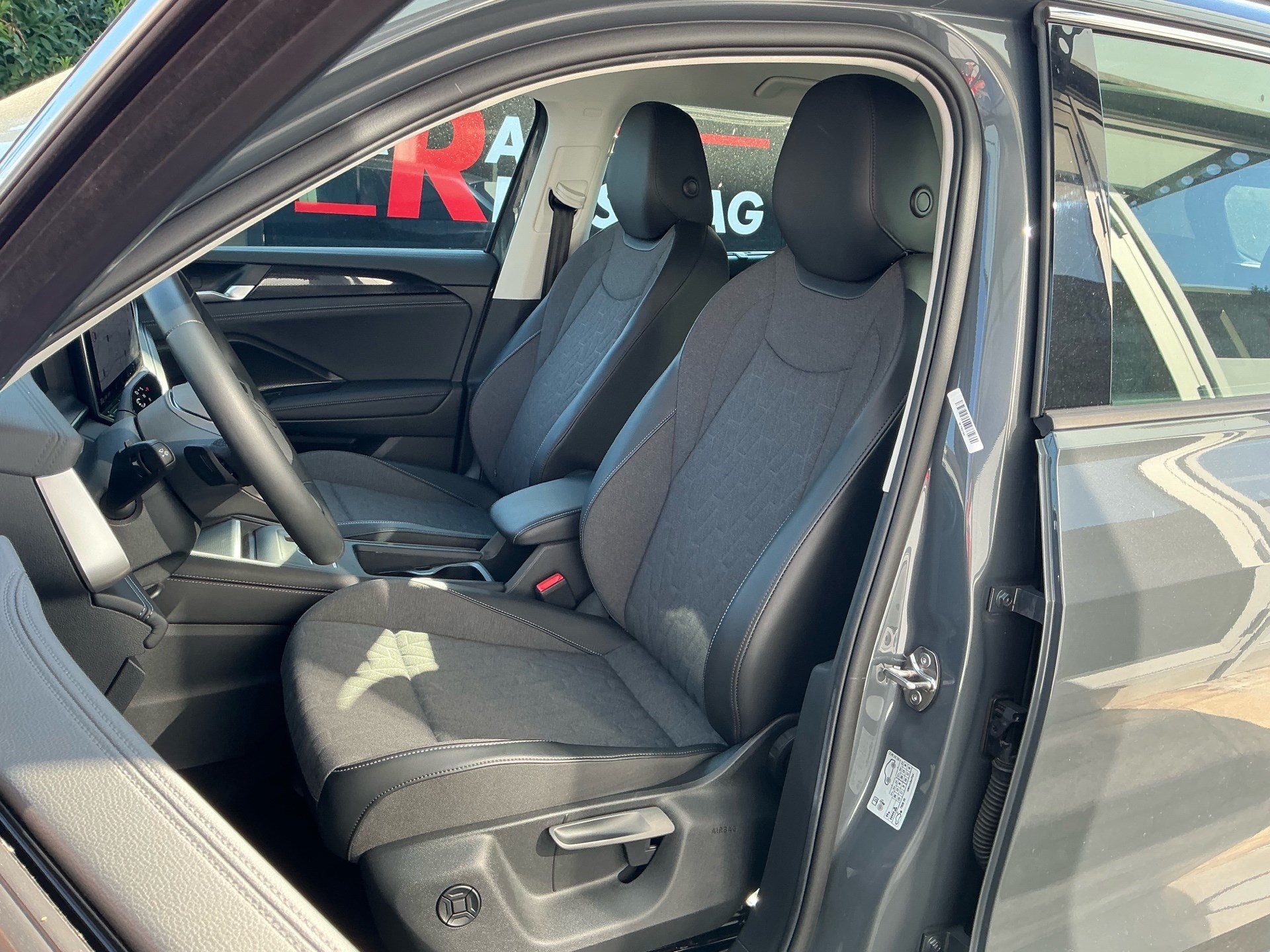 VW Tayron 2.0 TDI 193 PS 4Motion Life ***ANHÄNGERKUPPLUNG***-image-7