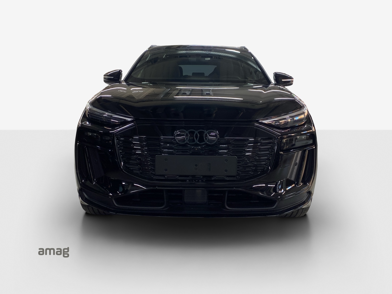 AUDI Q6 e-tron quattro-image-6
