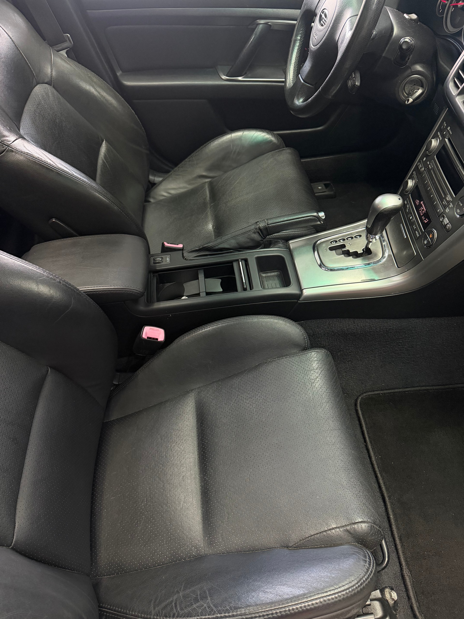 SUBARU Legacy 2.5i AWD Limited Automatic-image-4