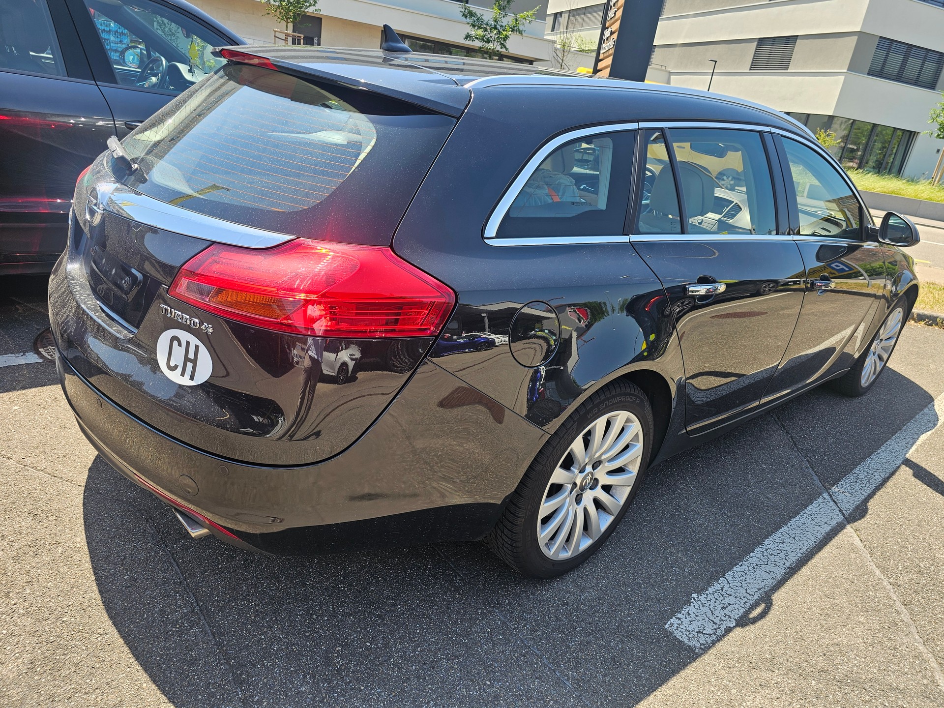 OPEL Insignia ST 2.0 Turbo Sport 4WD Aut.-image-4