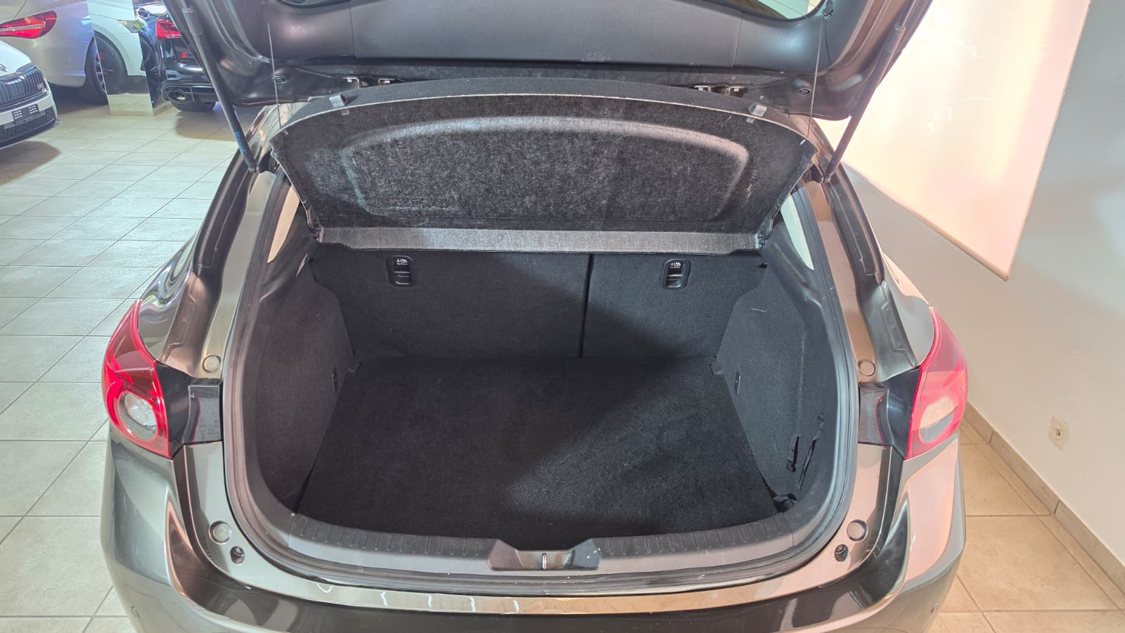 MAZDA 3 2.2 16V CD Ambition Activematic, Frisch ab MFK und Frisch ab Service-image-11