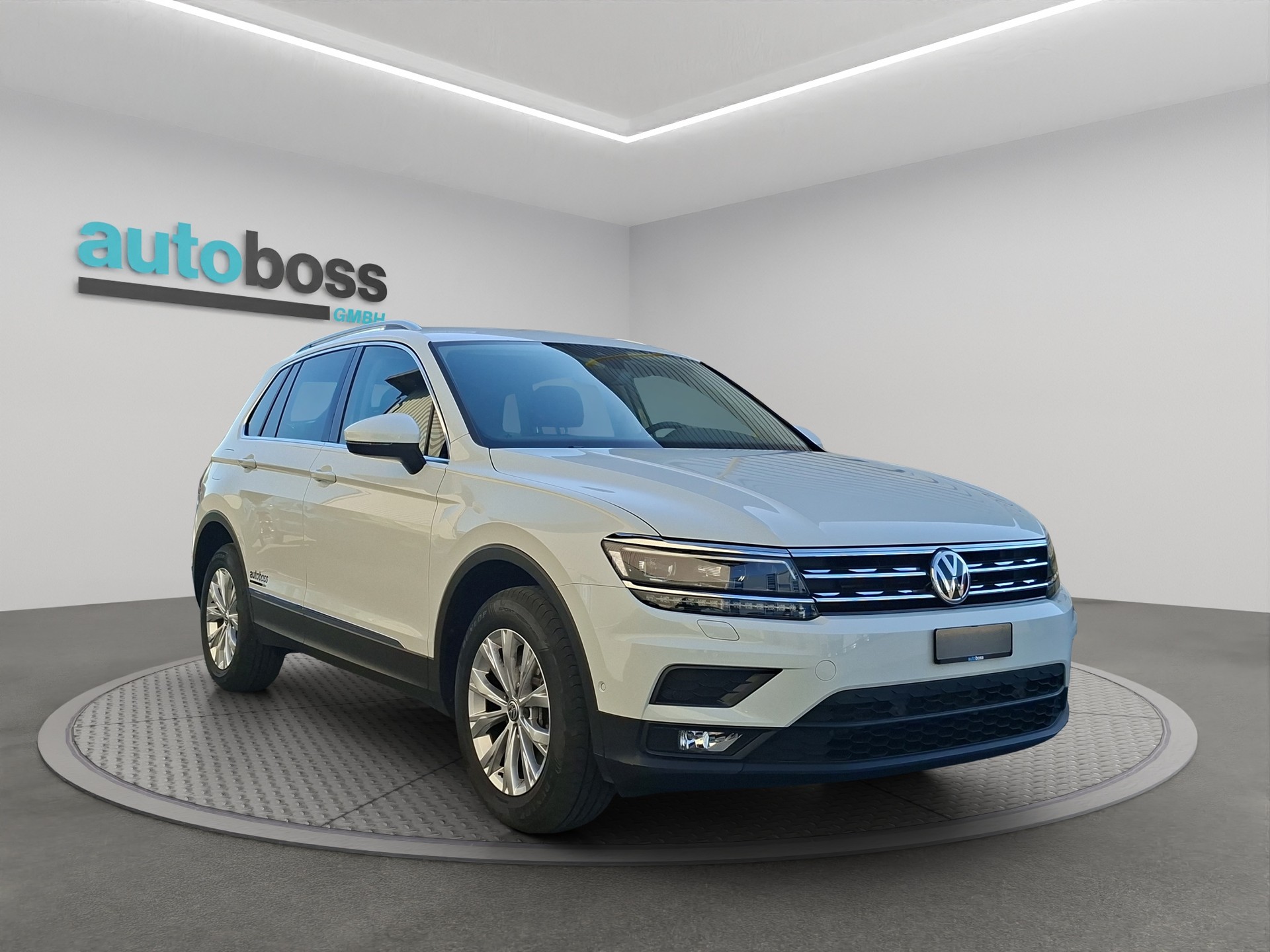 VW Tiguan 2.0TSI Comfortline 4Motion DSG-image-0