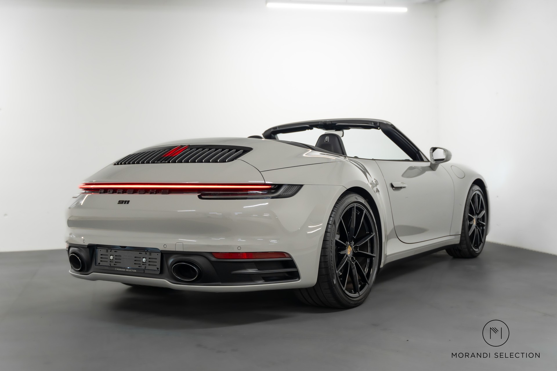 PORSCHE 911 Cabriolet 3.0 Carrera 4 PDK-image-3