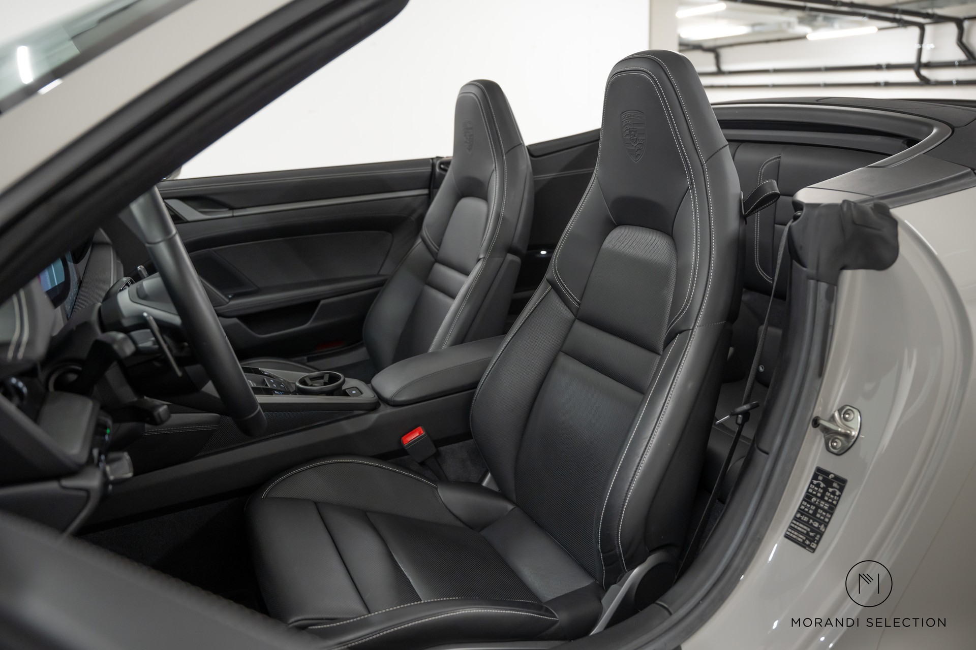 PORSCHE 911 Cabriolet 3.0 Carrera 4 PDK-image-15
