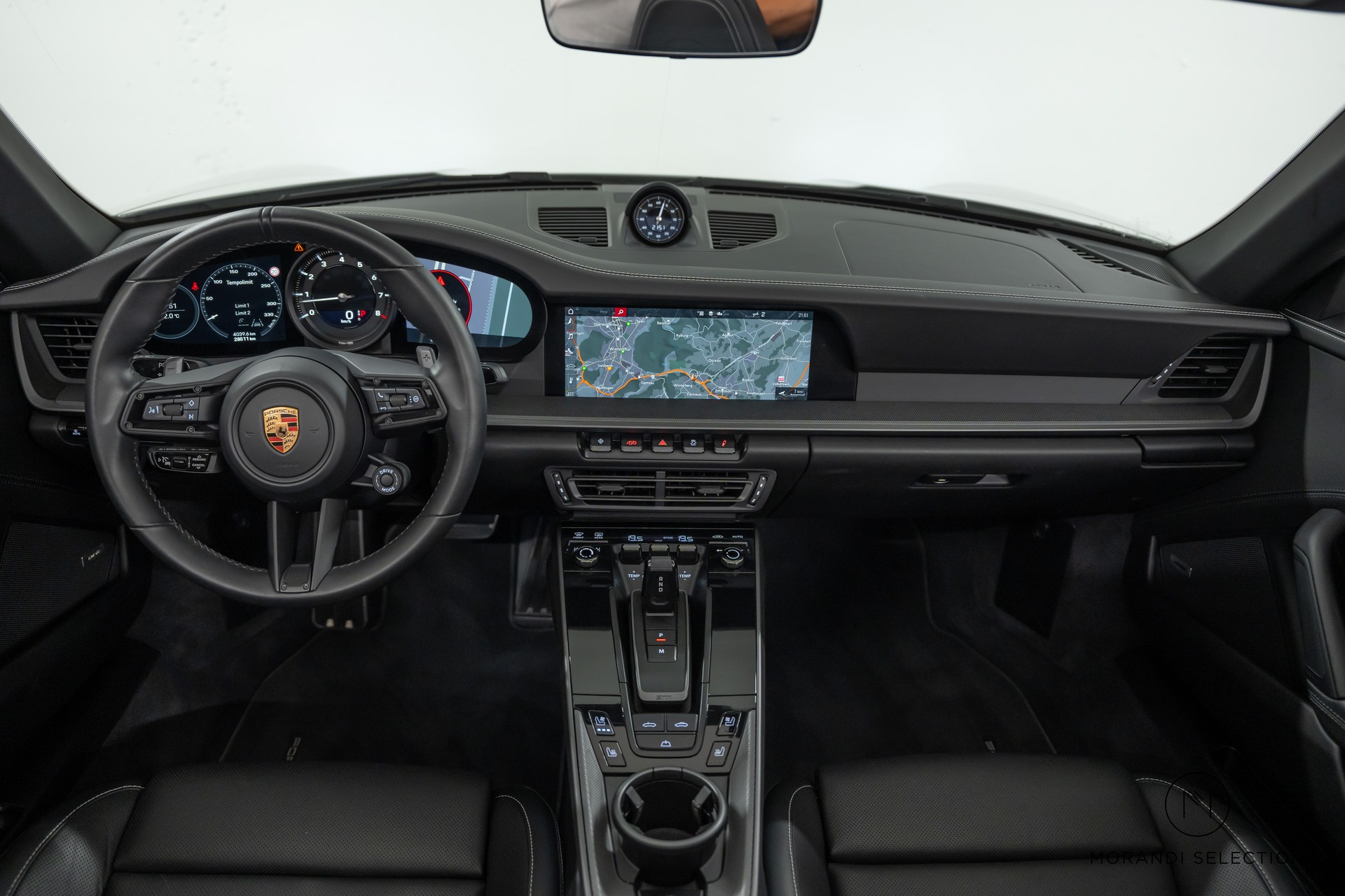 PORSCHE 911 Cabriolet 3.0 Carrera 4 PDK-image-12