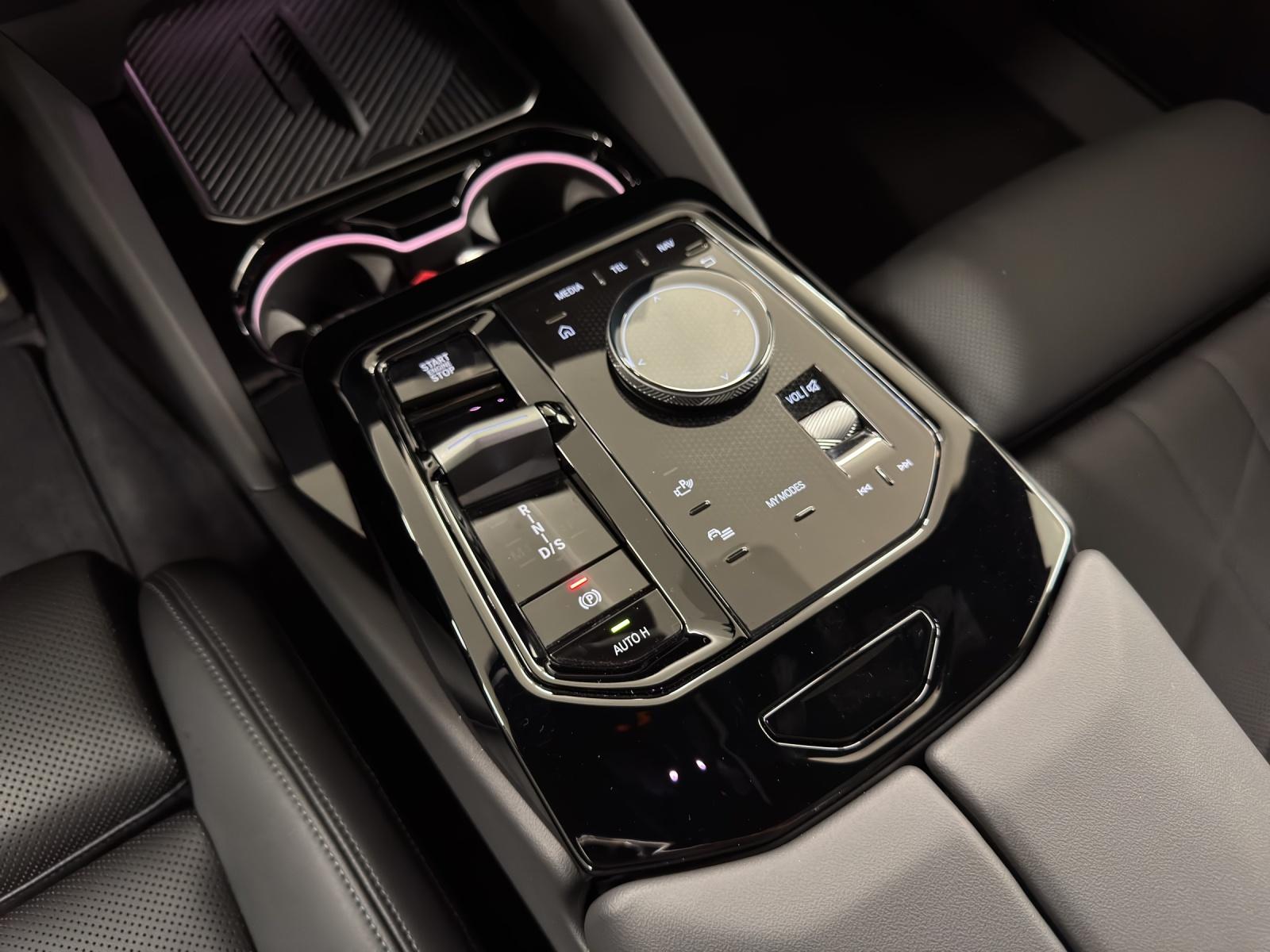 BMW 520d xDrive Touring-image-18