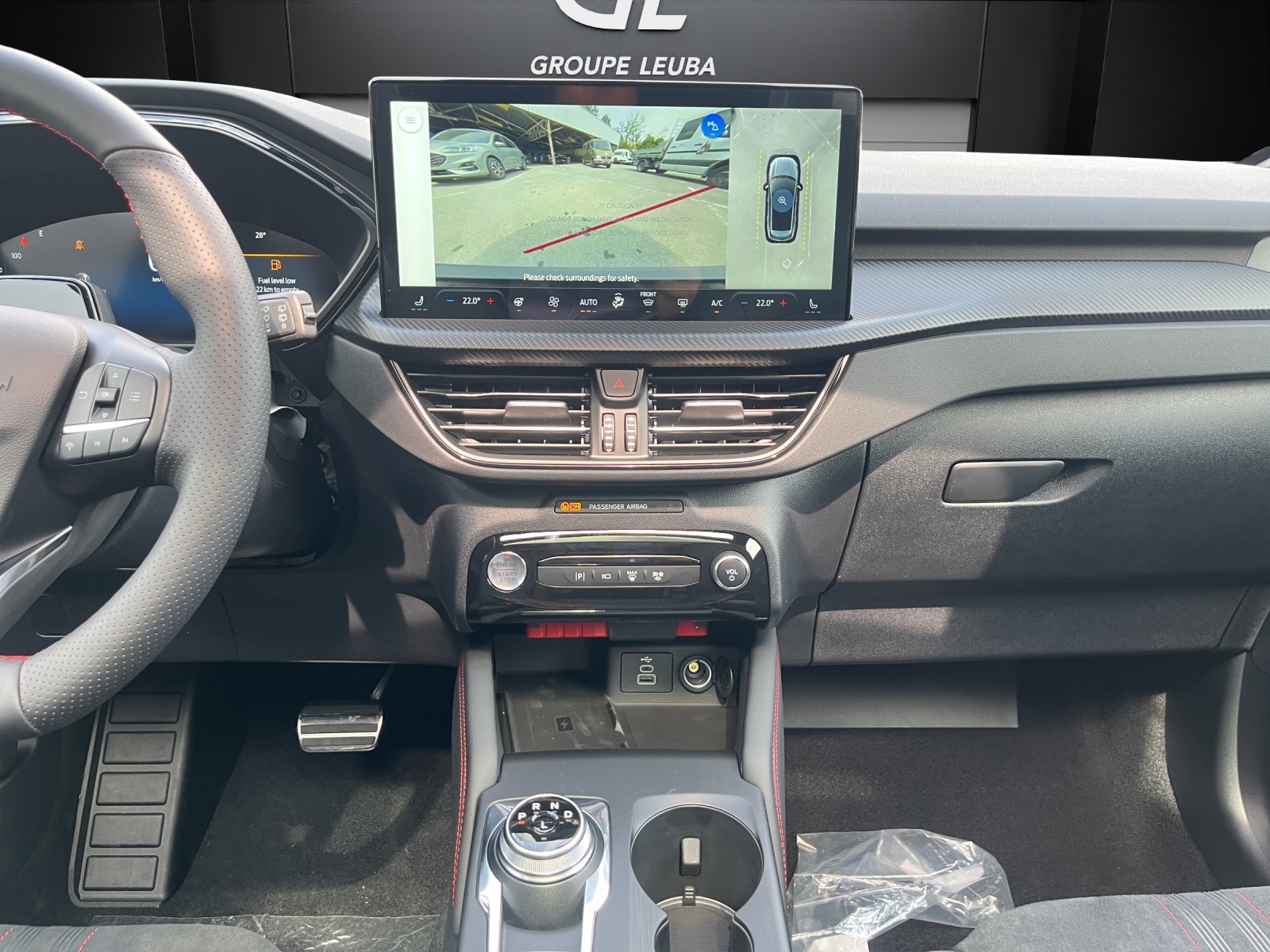 FORD Kuga 2.5 FHEV ST-Line X 4WD-image-14