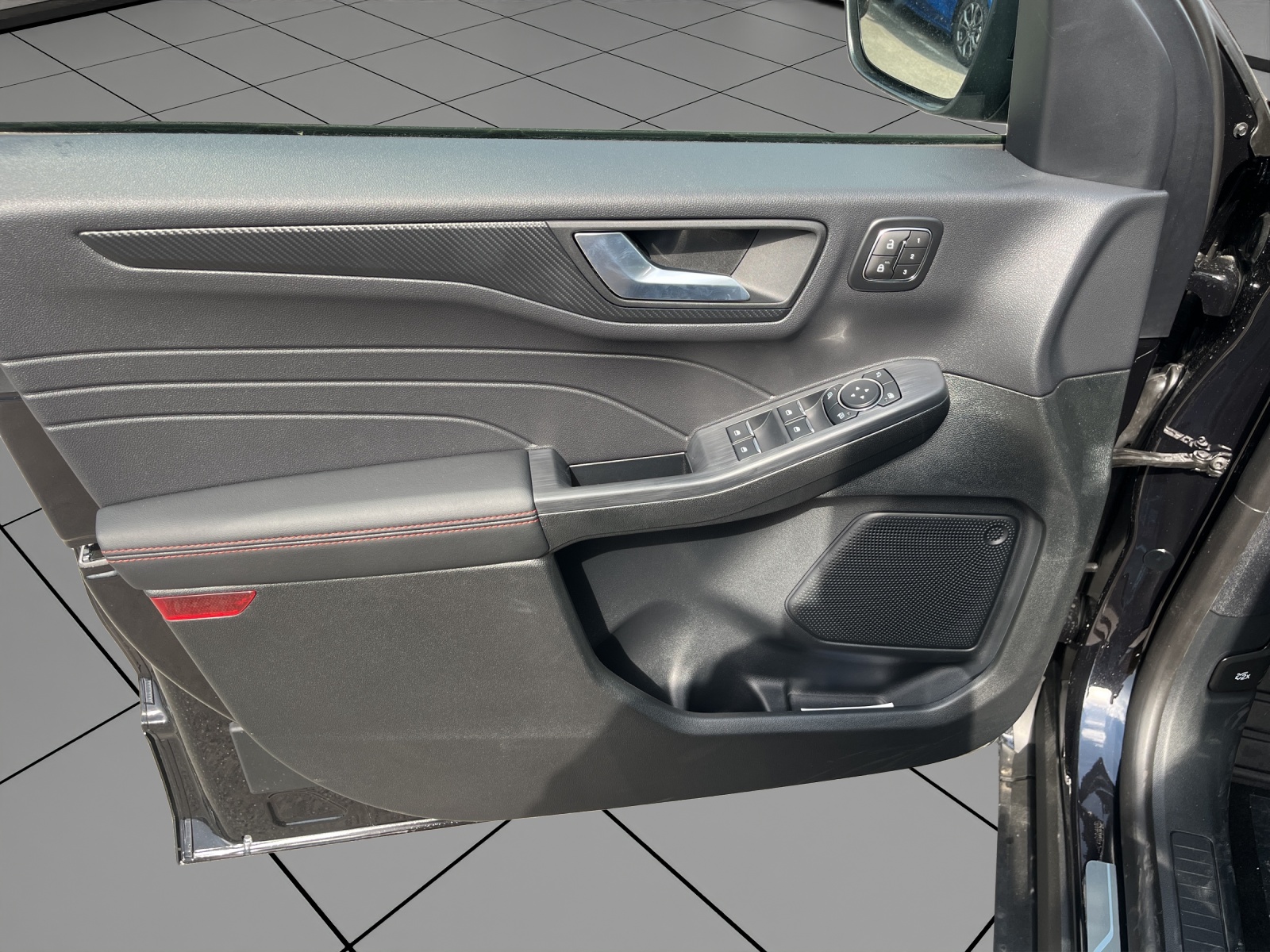FORD Kuga 2.5 FHEV ST-Line X 4WD-image-7