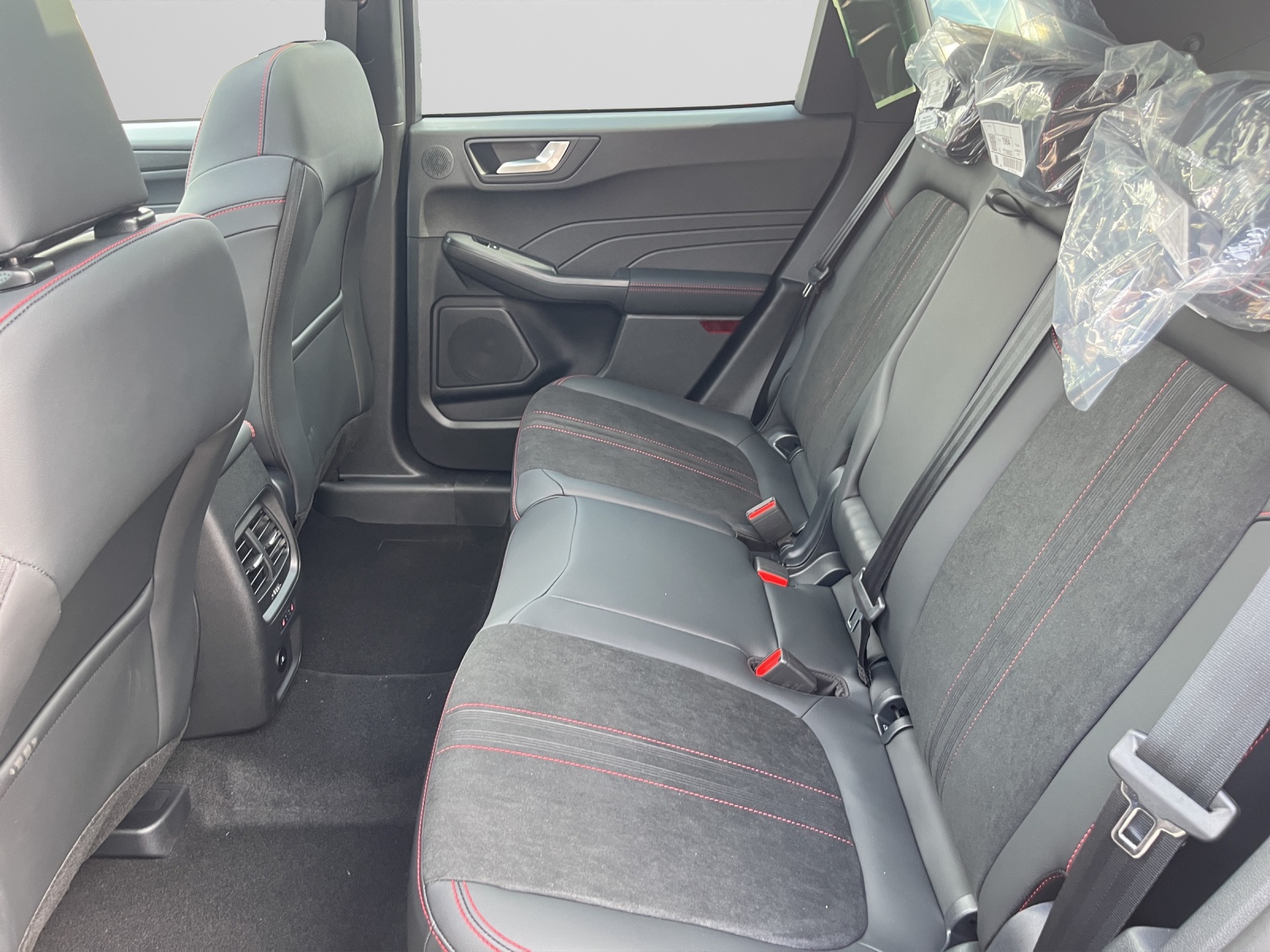 FORD Kuga 2.5 FHEV ST-Line X 4WD-image-10