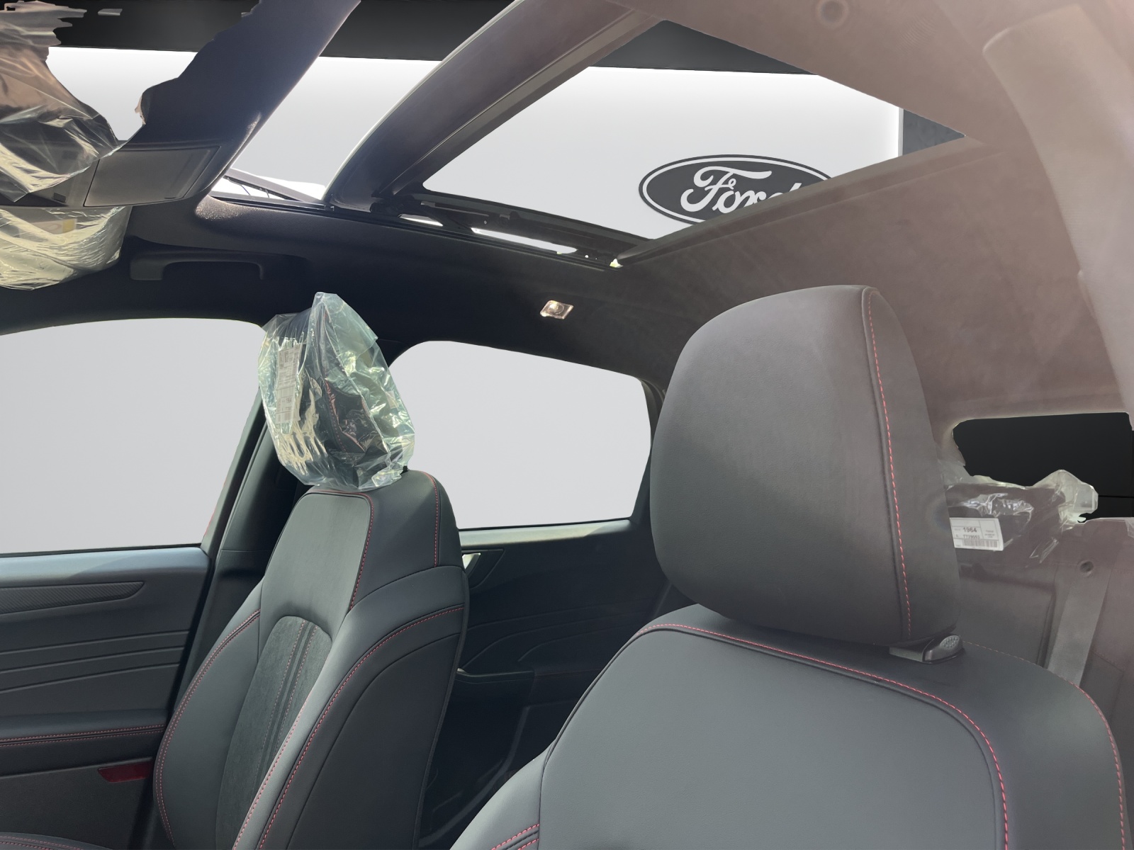 FORD Kuga 2.5 FHEV ST-Line X 4WD-image-9