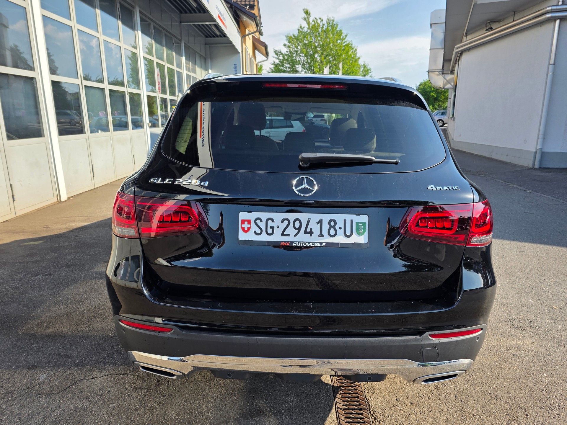 MERCEDES-BENZ GLC 220 d 4Matic 9G-Tronic-image-8