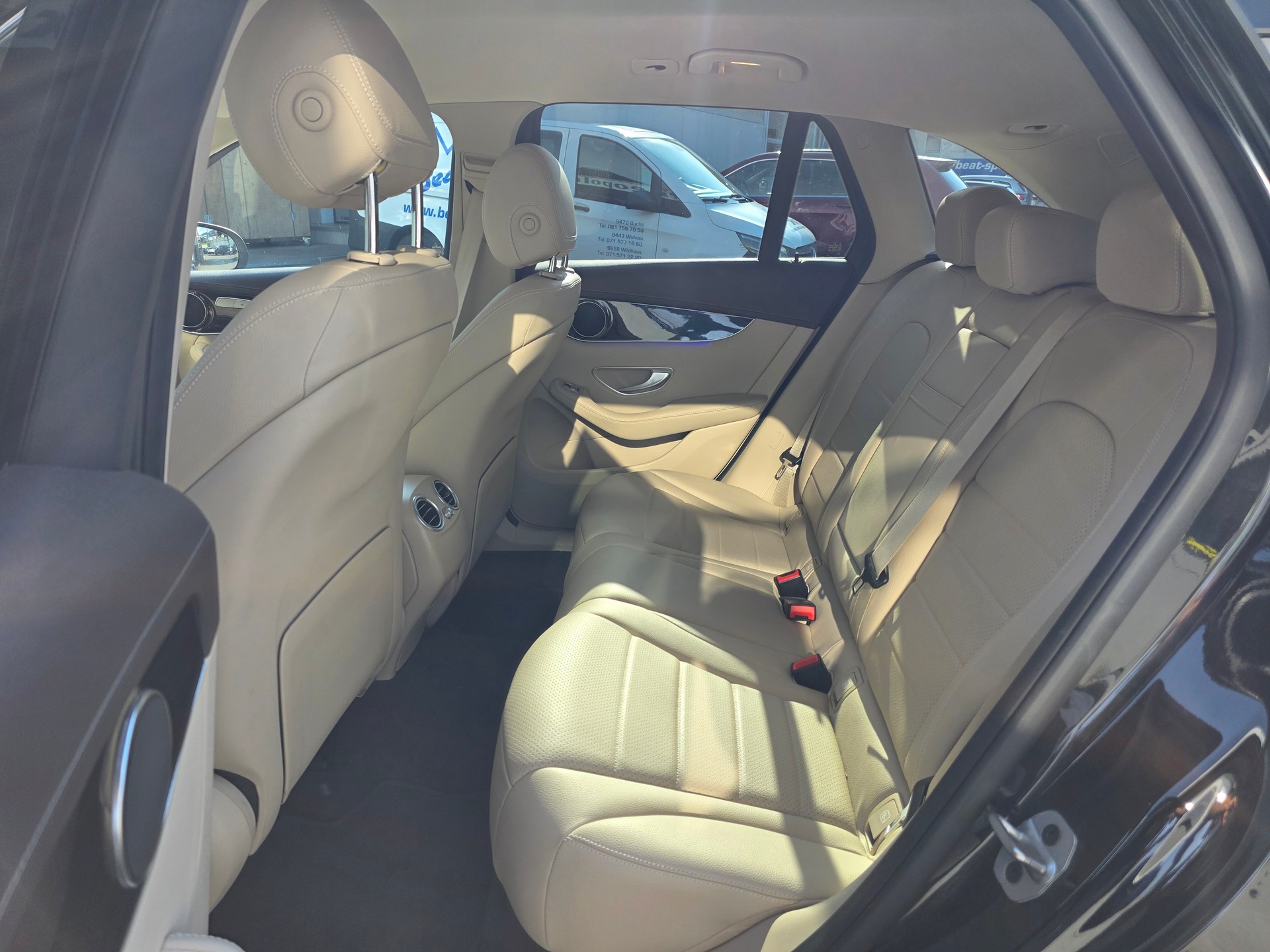 MERCEDES-BENZ GLC 220 d 4Matic 9G-Tronic-image-11