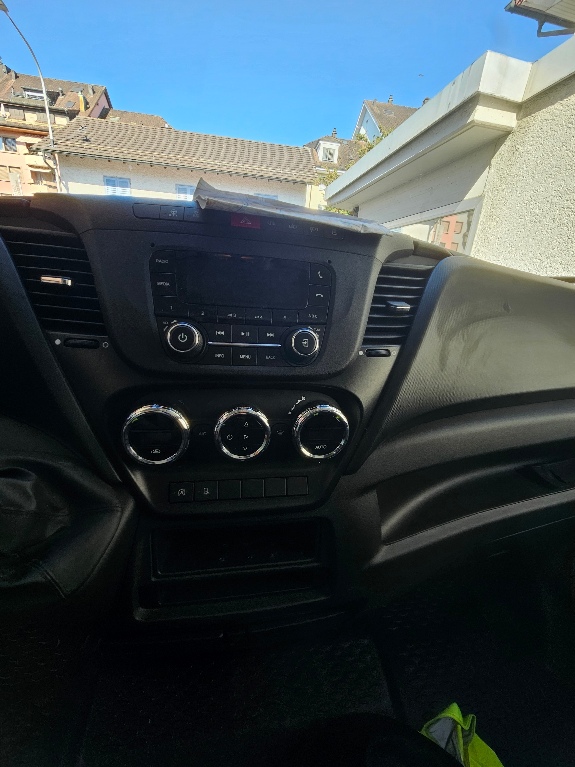 IVECO 33 S 16 V-image-8