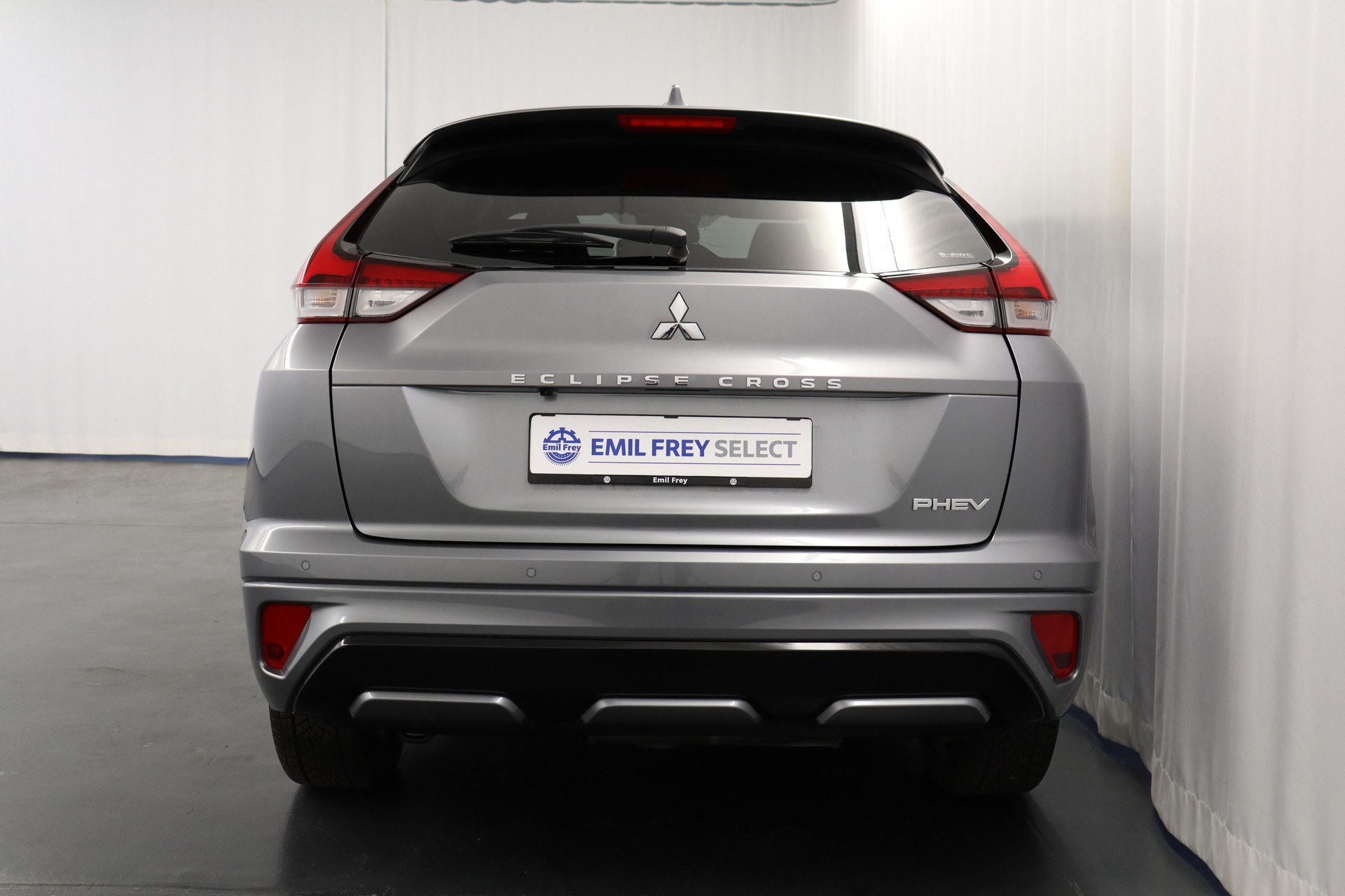 MITSUBISHI Eclipse Cross 2.4 PHEV Instyle 4x4-image-11
