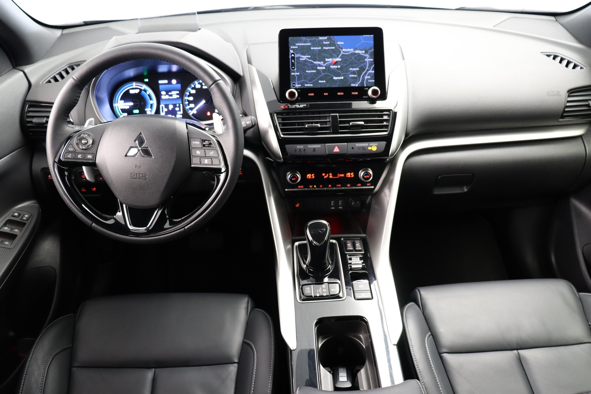 MITSUBISHI Eclipse Cross 2.4 PHEV Instyle 4x4-image-9