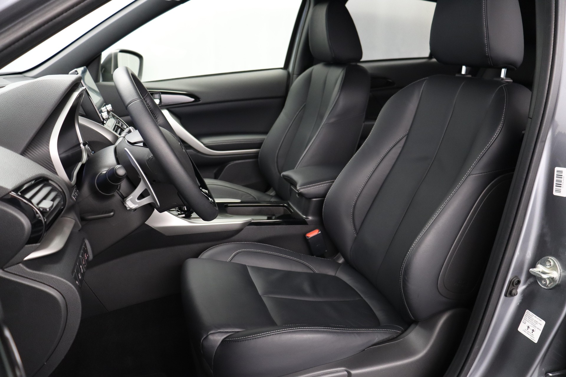 MITSUBISHI Eclipse Cross 2.4 PHEV Instyle 4x4-showroom-element-2