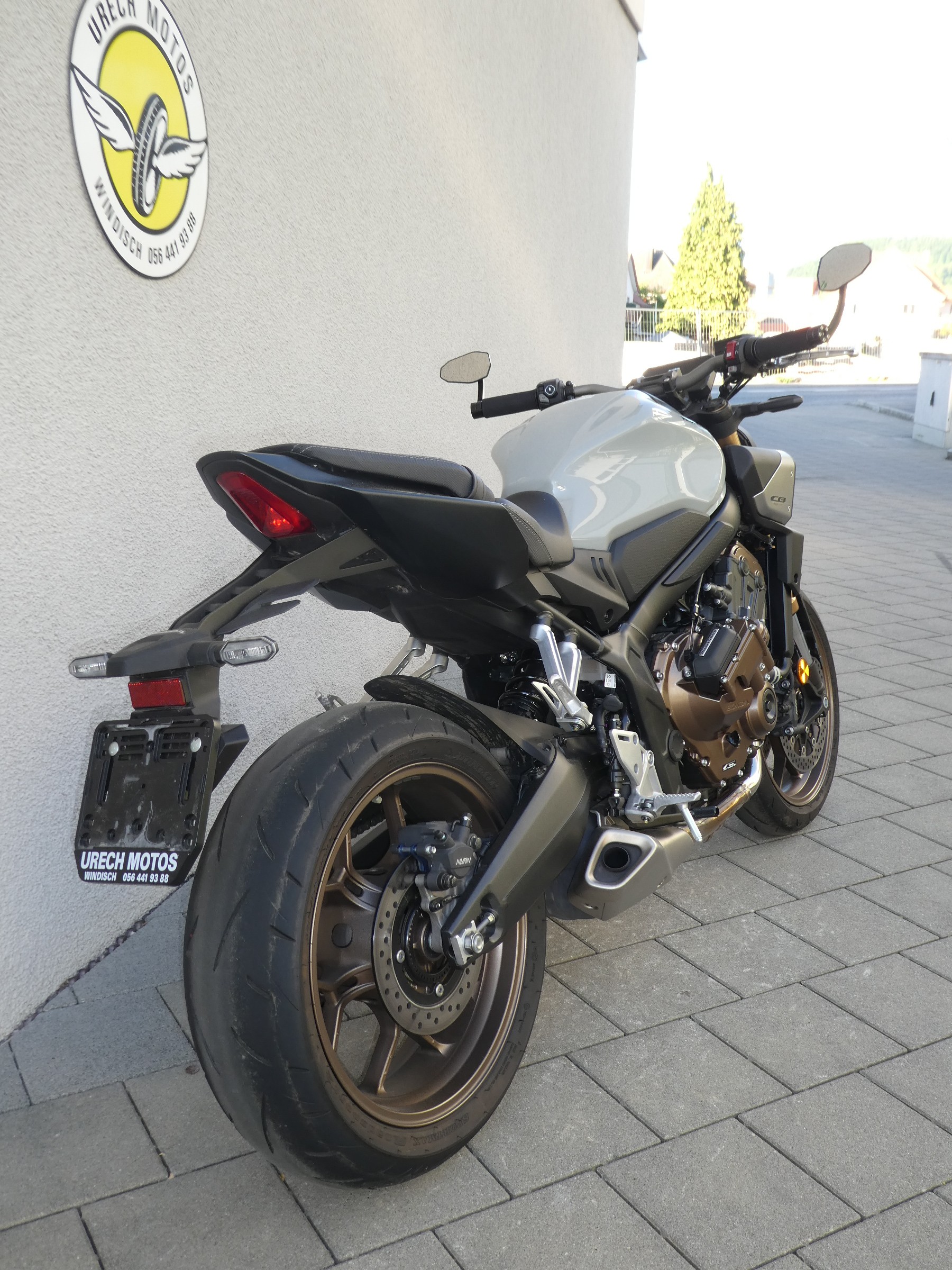 HONDA CB 650 R E-Clutch (35kW)-image-4