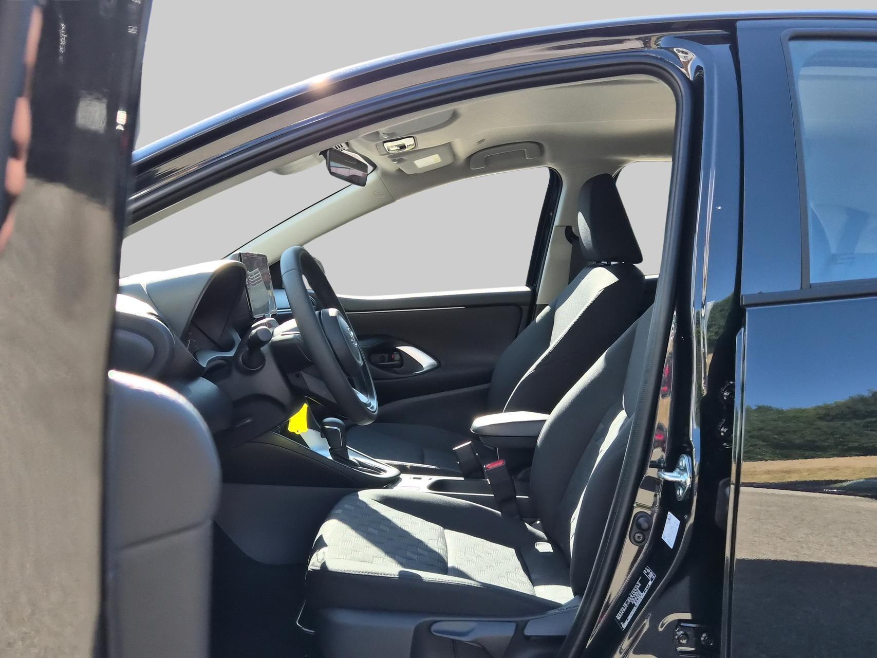 MAZDA 2 Hybrid Centre-line-image-7