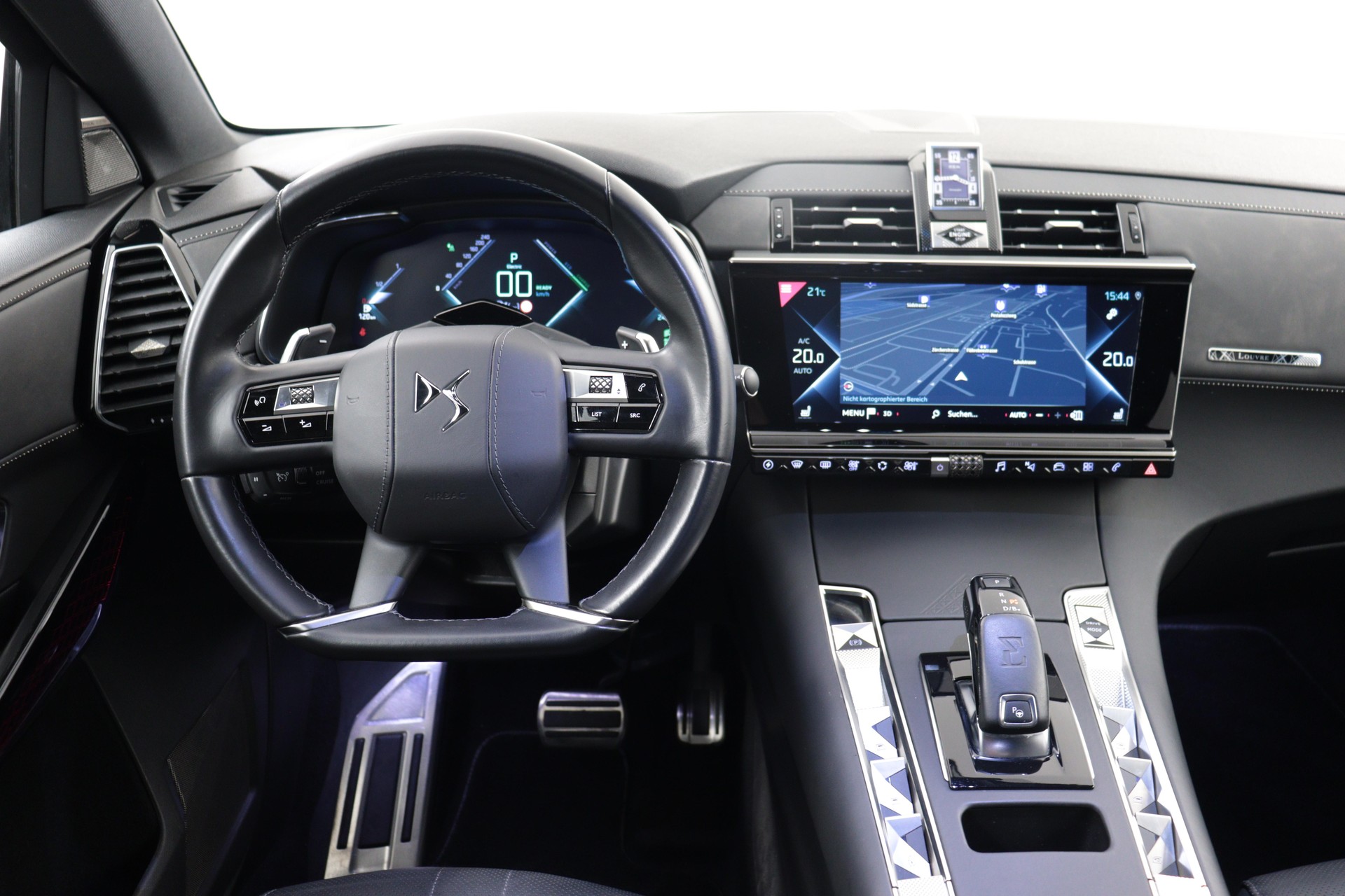 DS AUTOMOBILES 7 Crossback 1.6 E-Tense Louvre 4x4-image-4