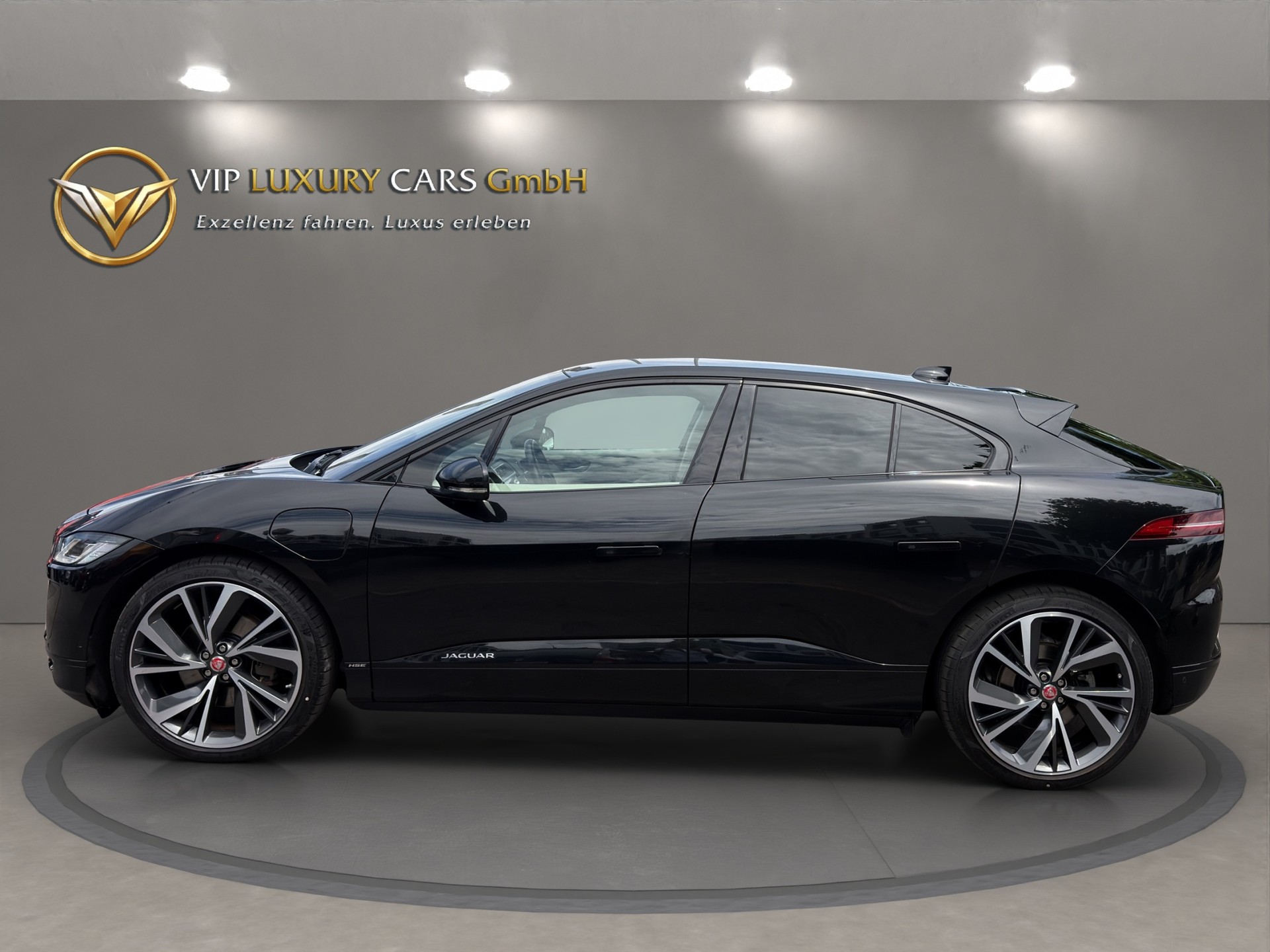 JAGUAR I-Pace EV400 First Edition AWD-image-8