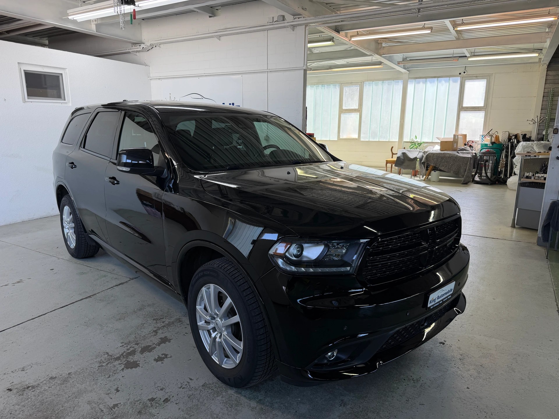 DODGE Durango R/T 5.7 AWD | Frisch MFK | Tiefergelegt | Schiebedach | 7-Plätzer-image-3