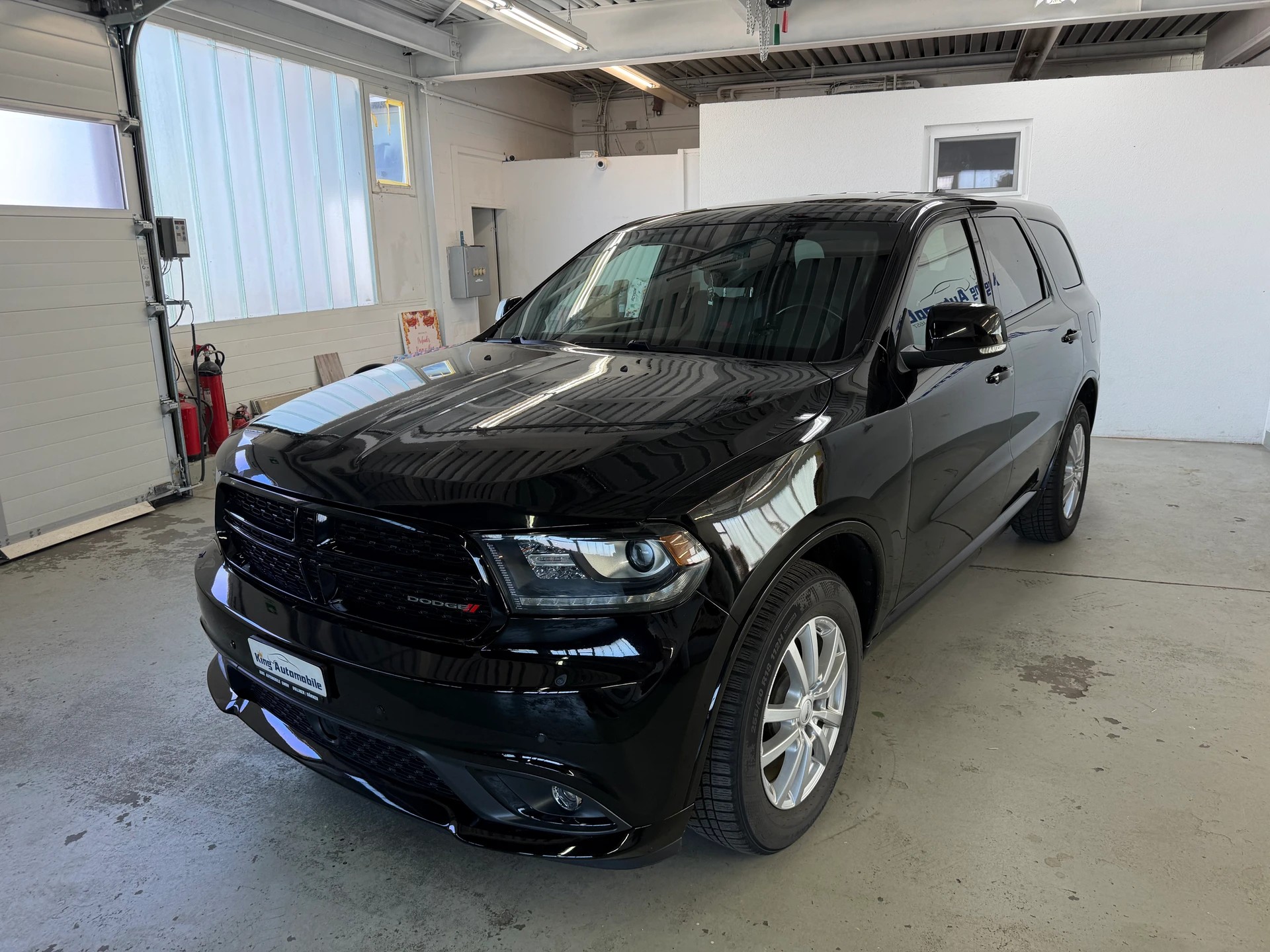 DODGE Durango R/T 5.7 AWD | Frisch MFK | Tiefergelegt | Schiebedach | 7-Plätzer-image-1