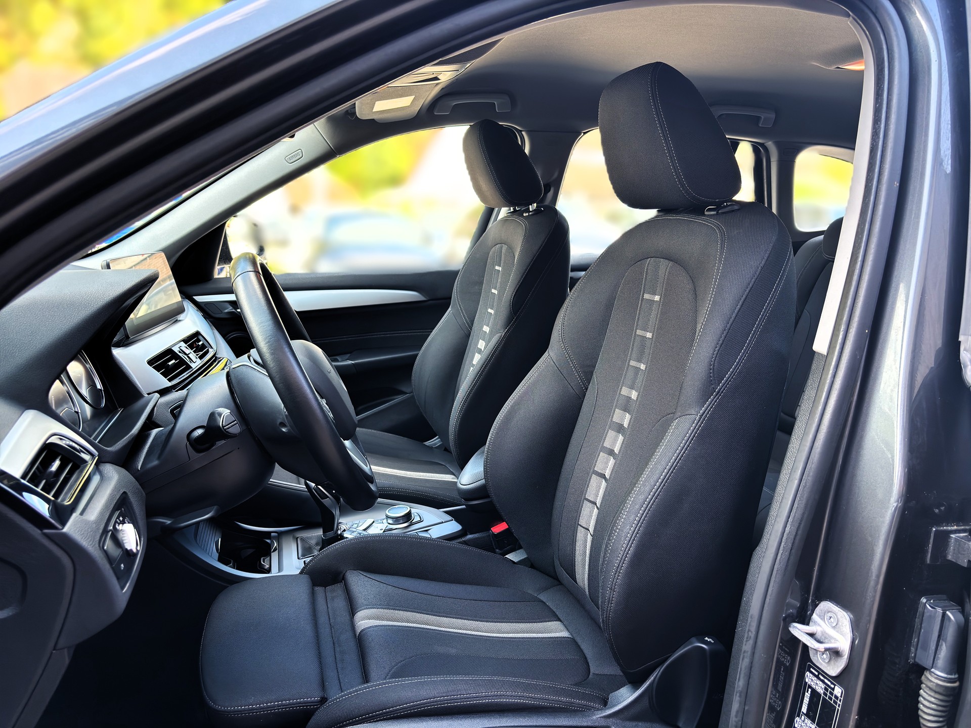BMW X1 xDrive 20d Steptronic ✅CH-Fahrzeug & Gratis-Service✅-image-8