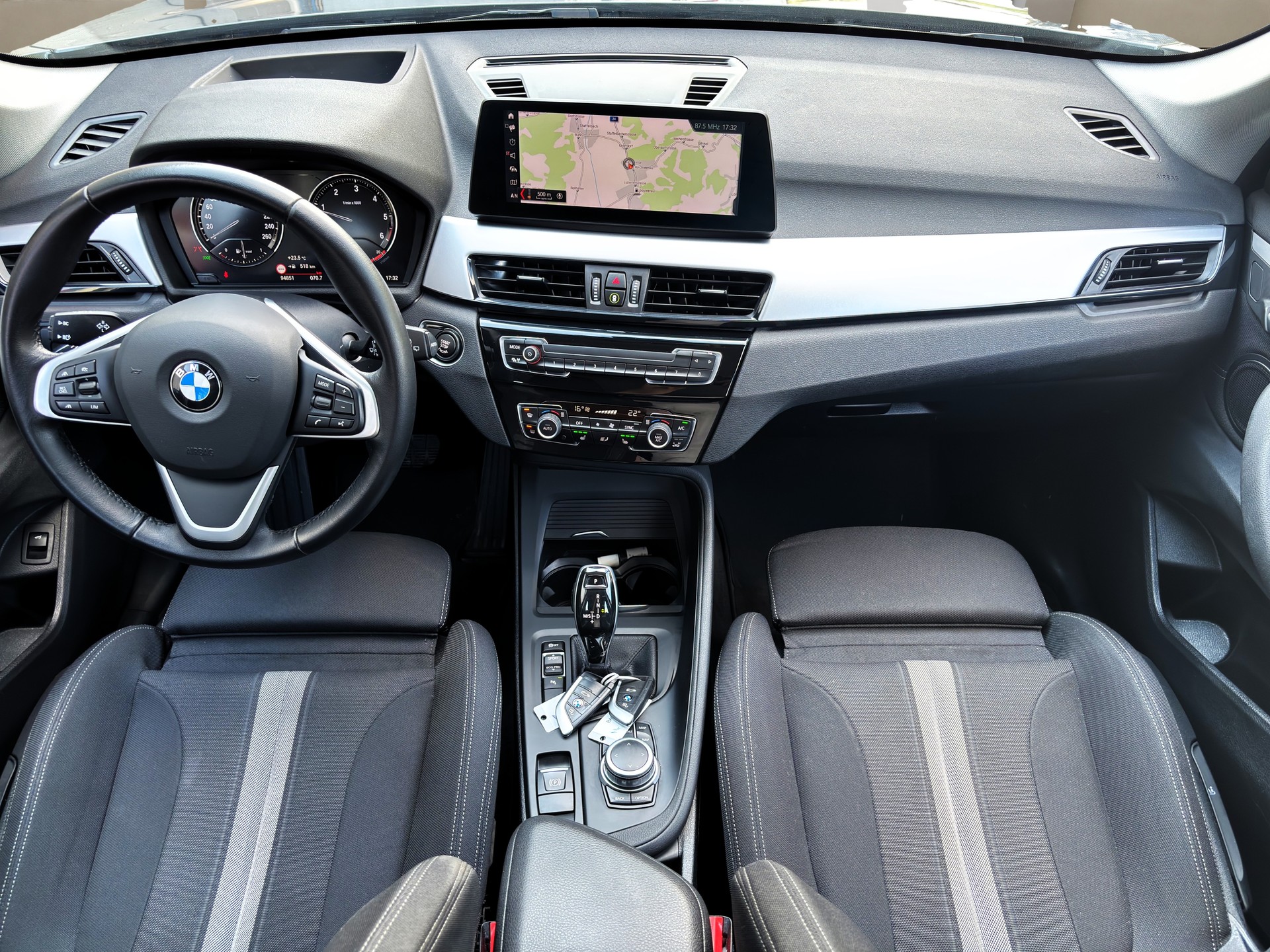 BMW X1 xDrive 20d Steptronic ✅CH-Fahrzeug & Gratis-Service✅-image-7