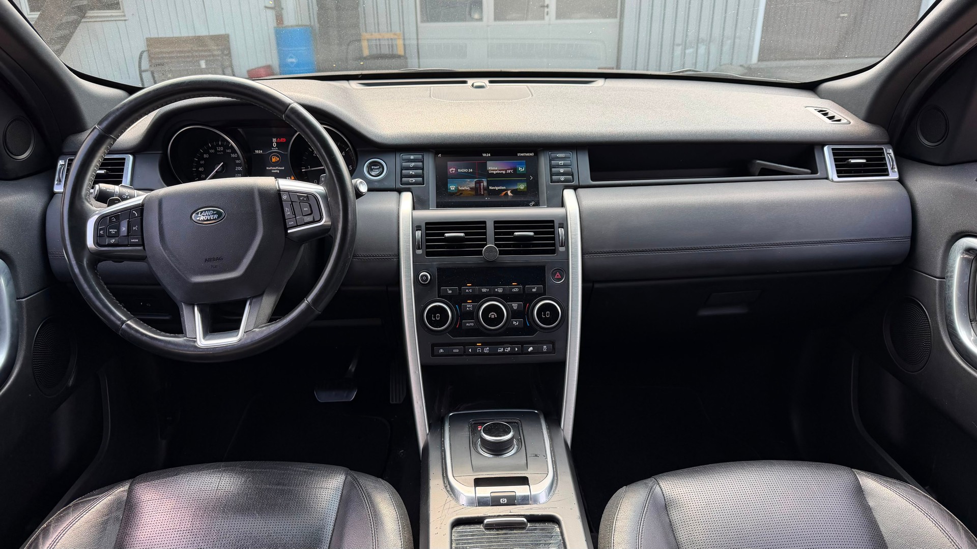 LAND ROVER Discovery Sport 2.0 TD4 HSE AT9-image-18