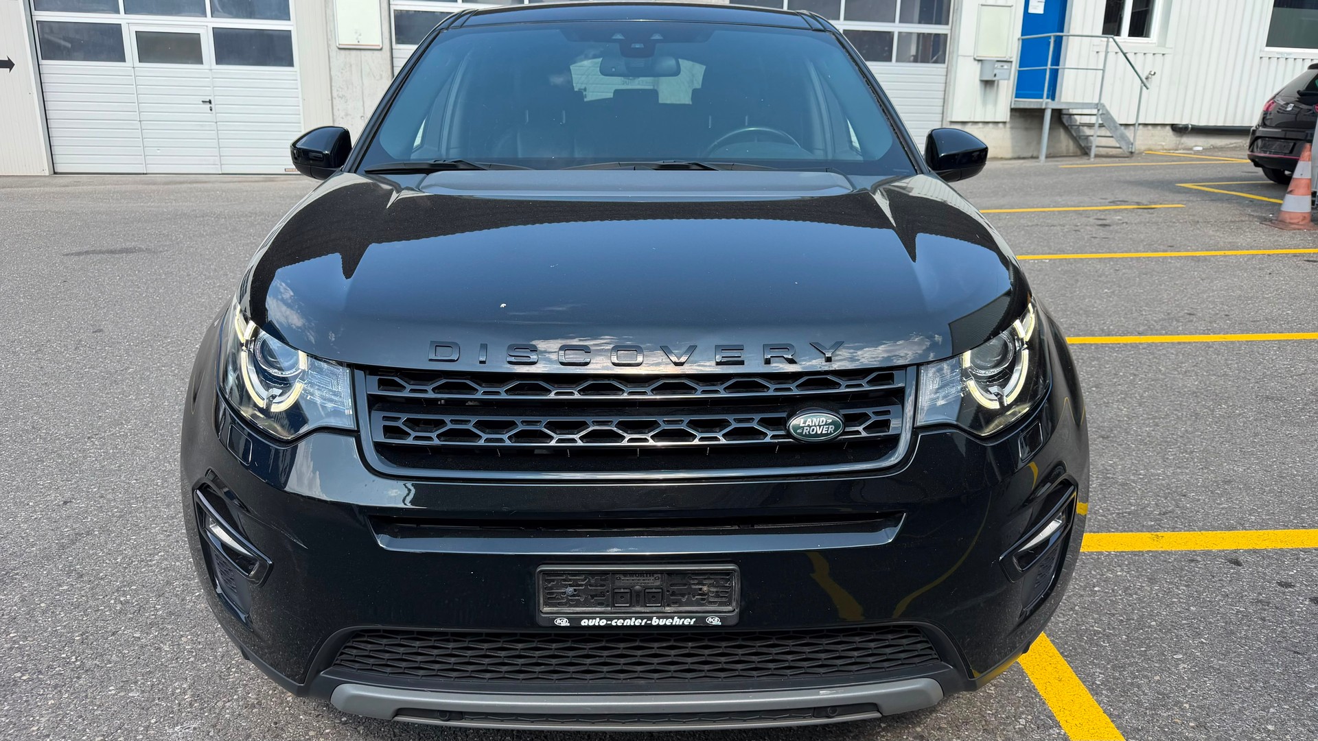 LAND ROVER Discovery Sport 2.0 TD4 HSE AT9-image-1