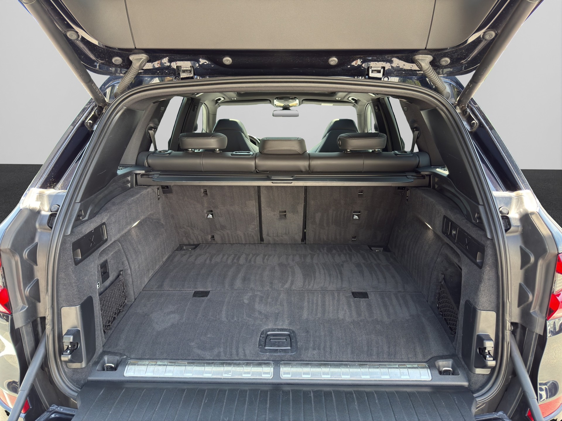 BMW X5 xDrive45e M Sport-image-13
