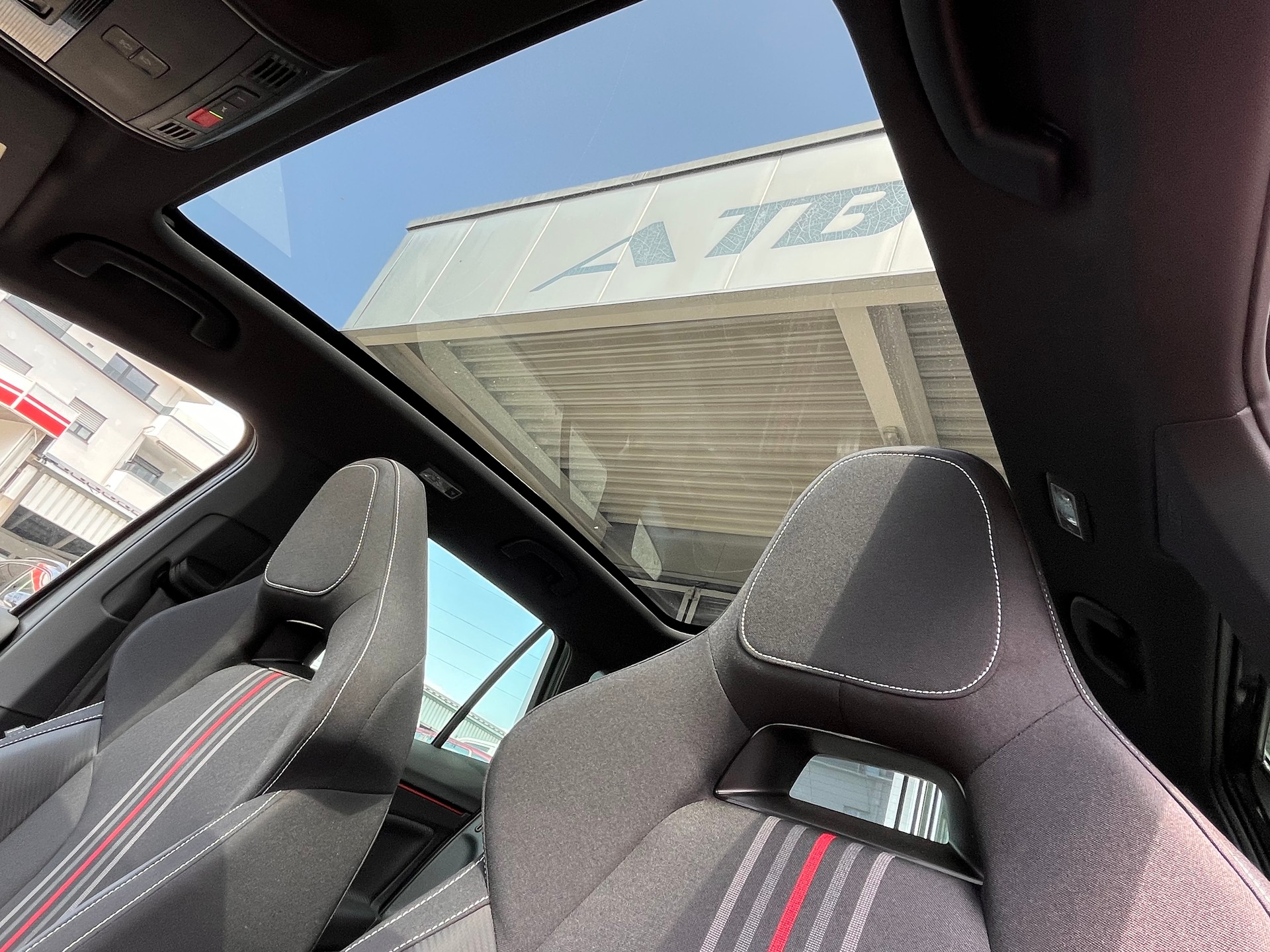 SKODA Kamiq 1.5 TSI Monte Carlo DSG-image-6
