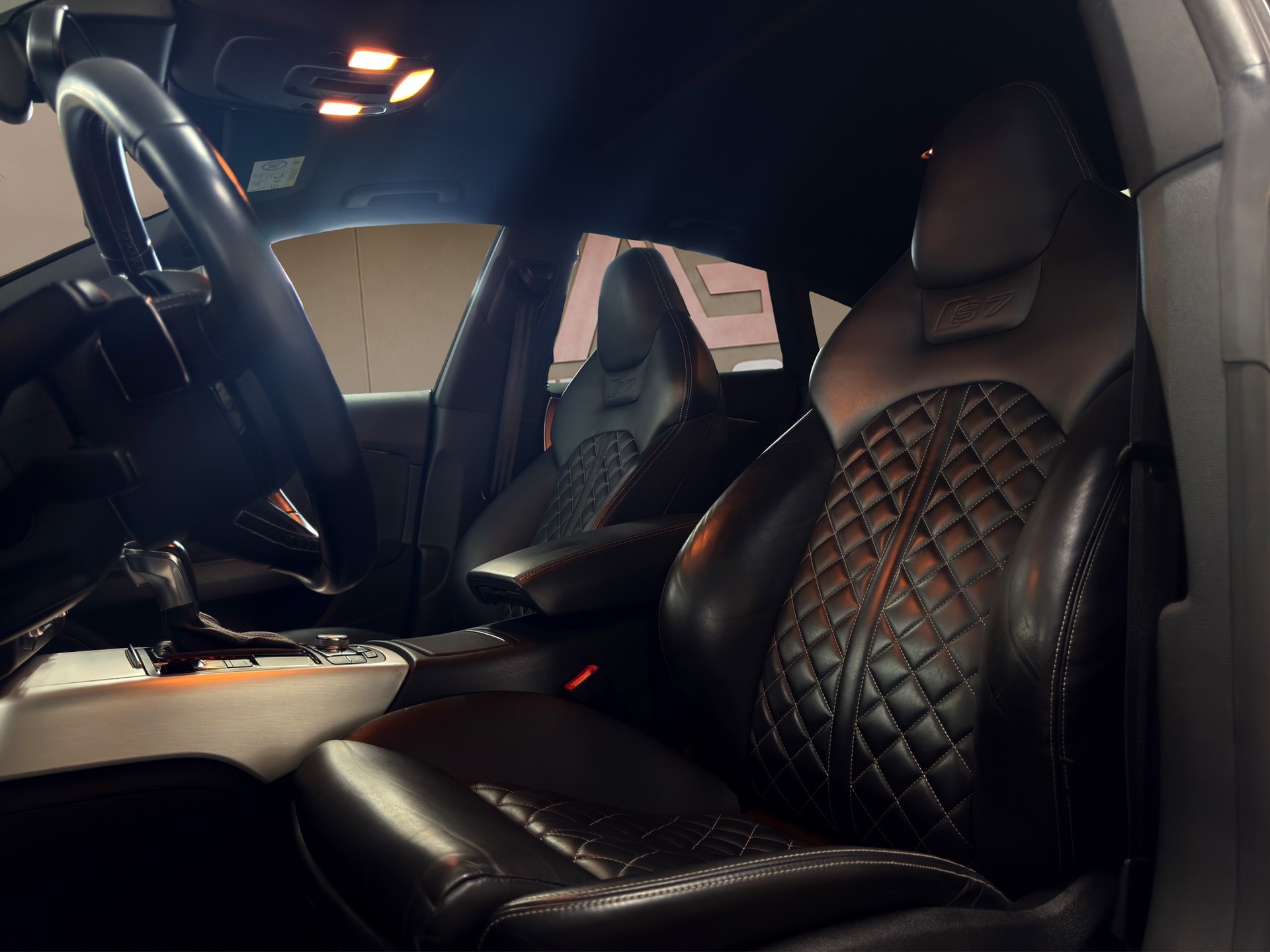 AUDI S7 Sportback 4.0 TFSI V8 quattro S-tronic-image-13