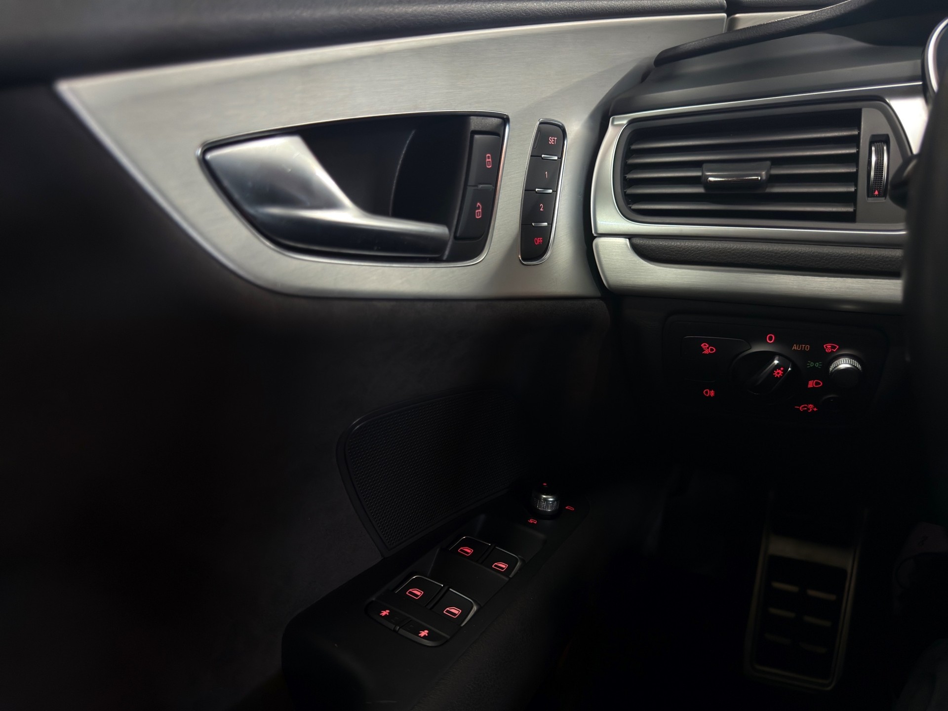 AUDI S7 Sportback 4.0 TFSI V8 quattro S-tronic-image-26