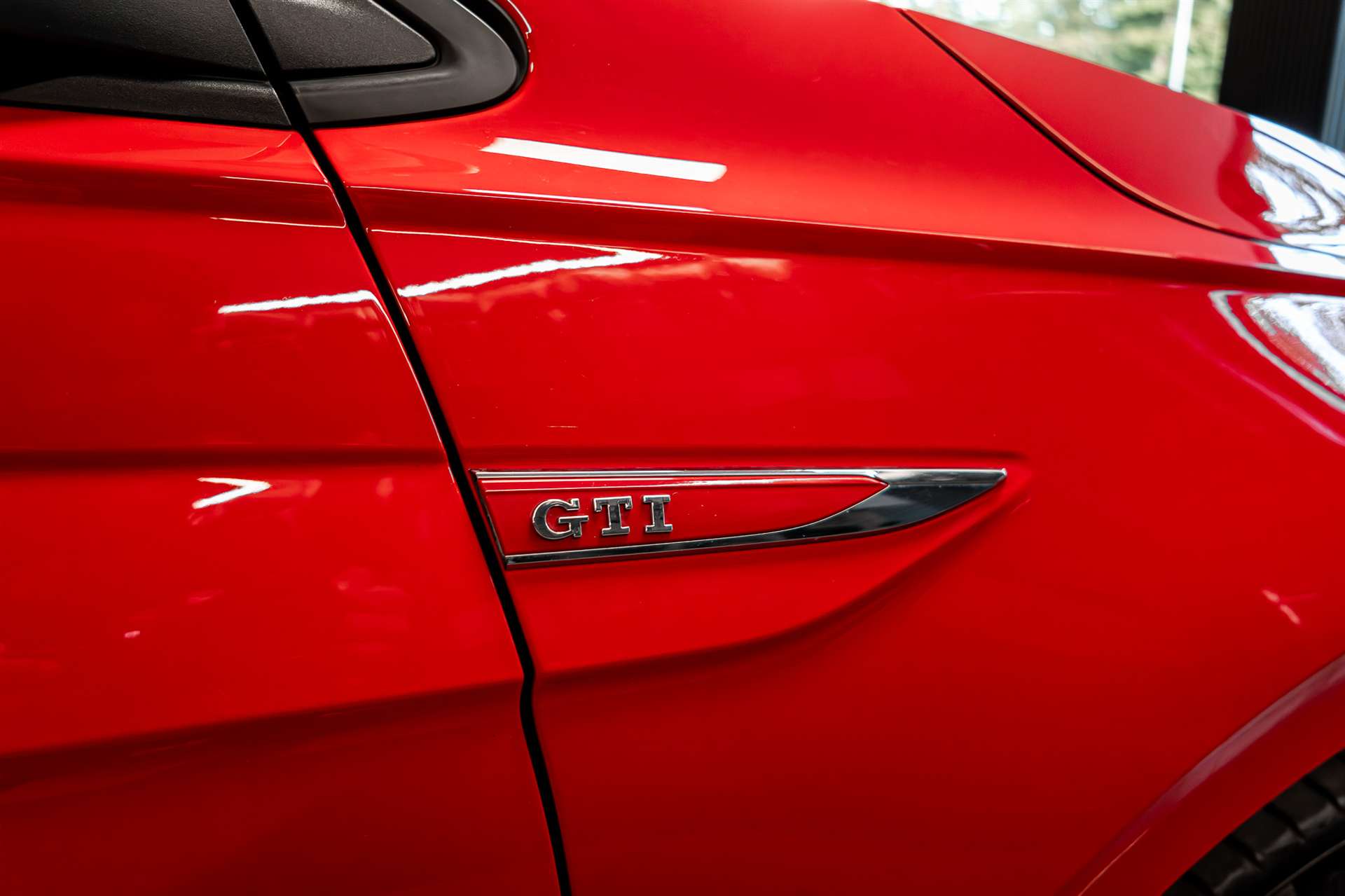 VW Polo 2.0 TSI GTI DSG-image-24