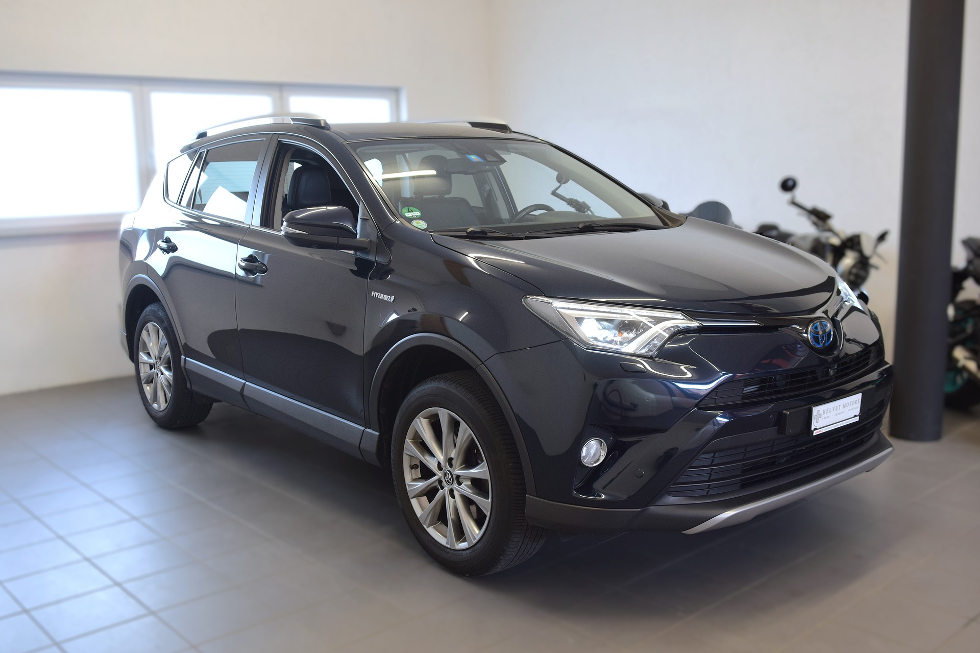 TOYOTA RAV-4 2.5 HSD Premium e-CVT-image-2