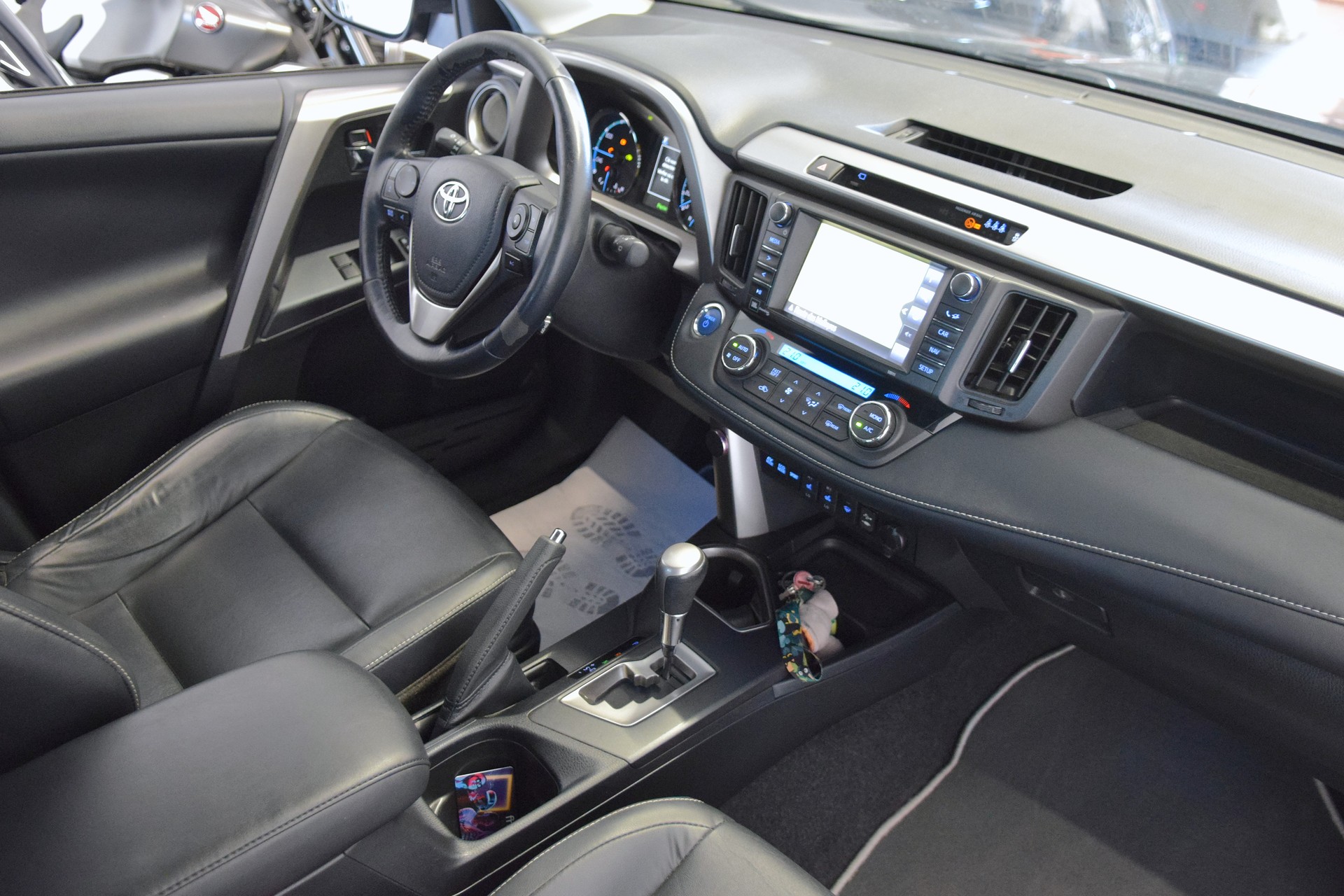 TOYOTA RAV-4 2.5 HSD Premium e-CVT-image-11