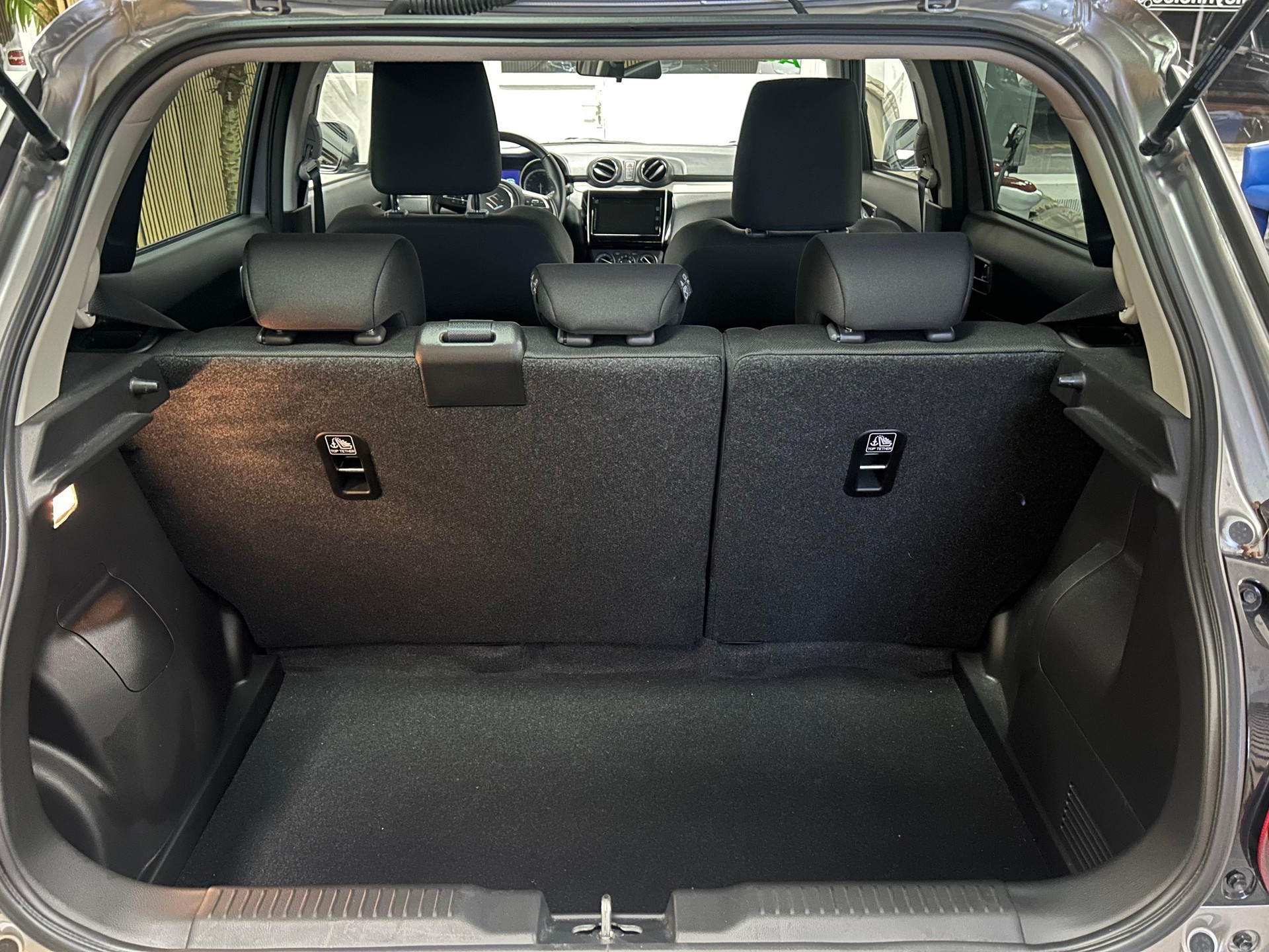 SUZUKI Swift 1.2 Compact Top Hybrid-image-17