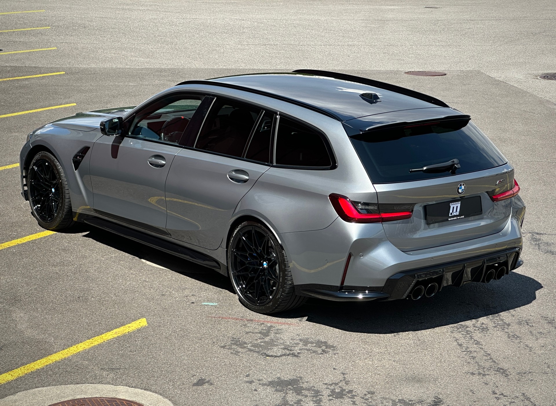 BMW M3 Touring xDrive Competition M-image-2