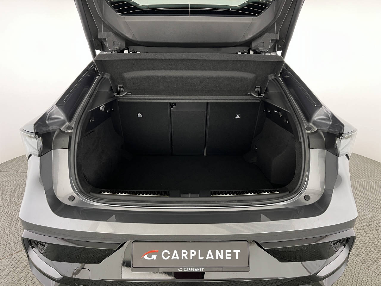 RENAULT Rafale 1.2 E-Tech Plug-in Atelier Alpine-image-17