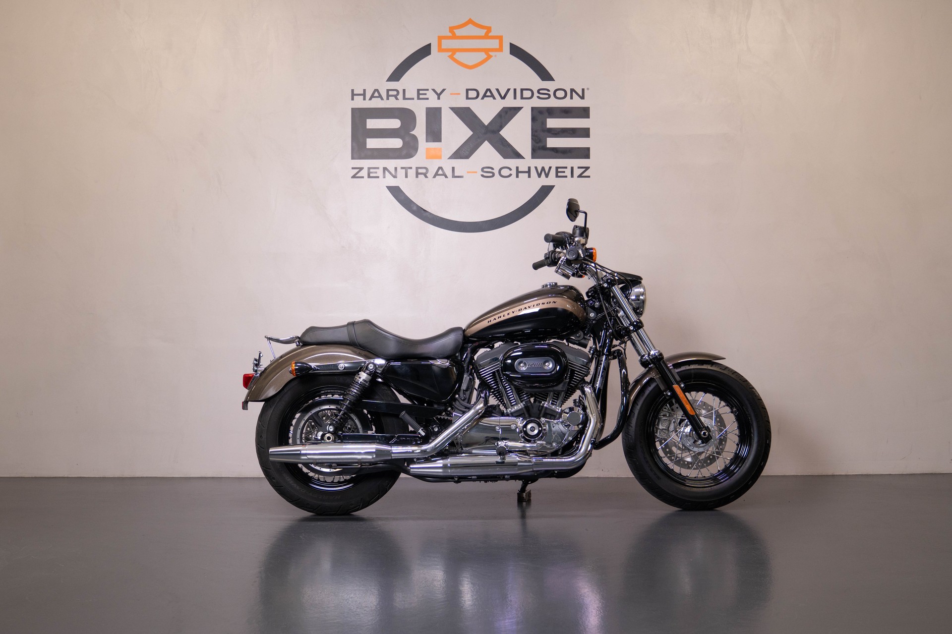HARLEY-DAVIDSON XL 1200 C Sportster Custom ABS