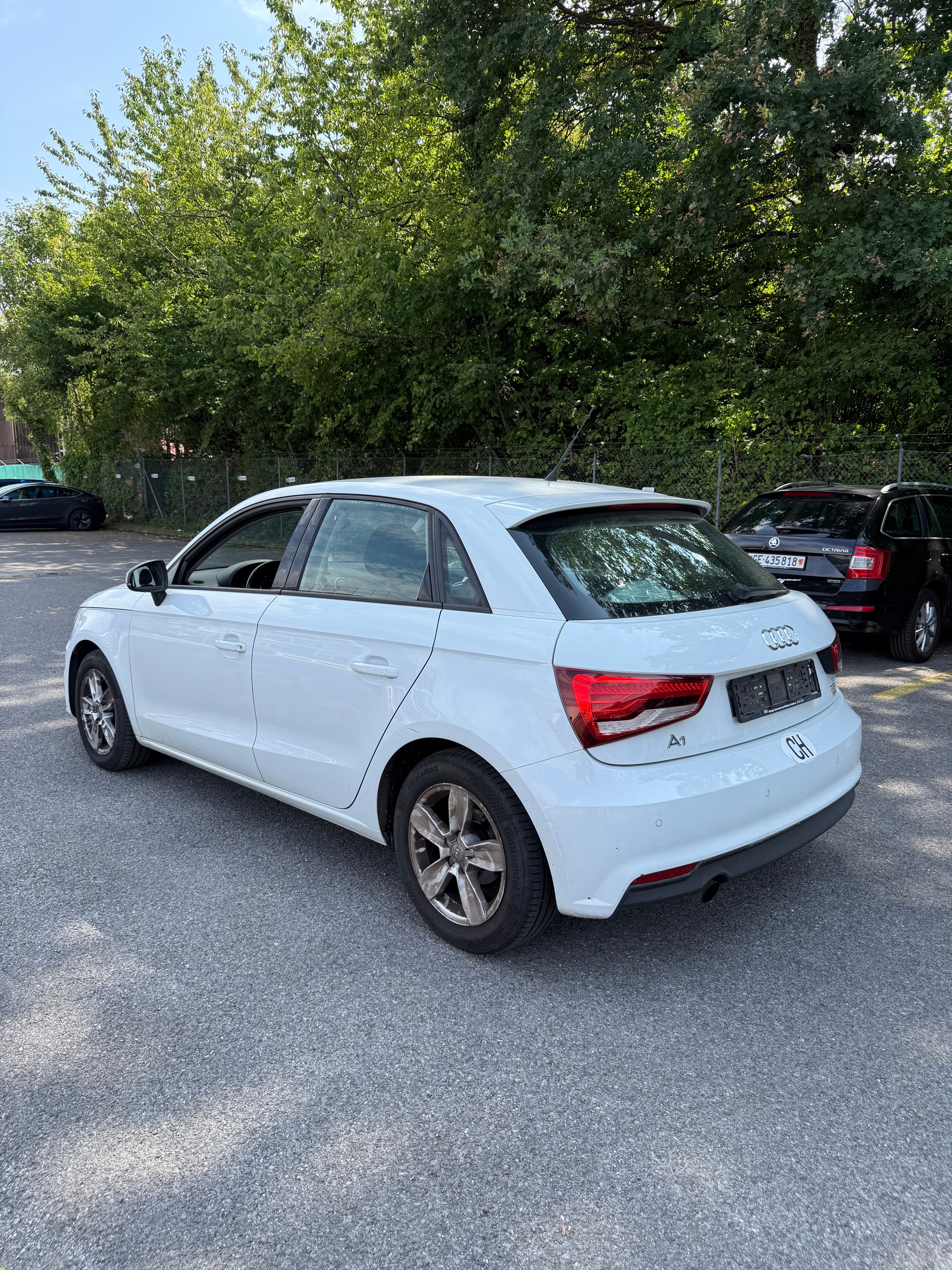 AUDI A1 Sportback 1.0 TFSI S-tronic-image-2