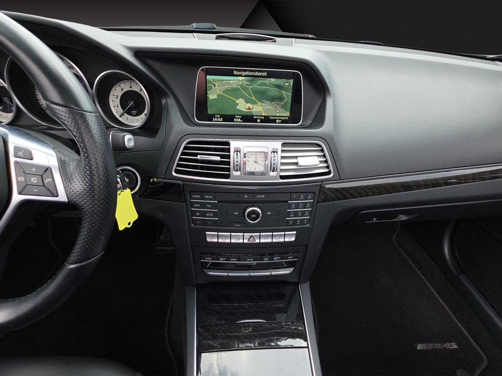 MERCEDES-BENZ E 250 7G-Tronic-image-10