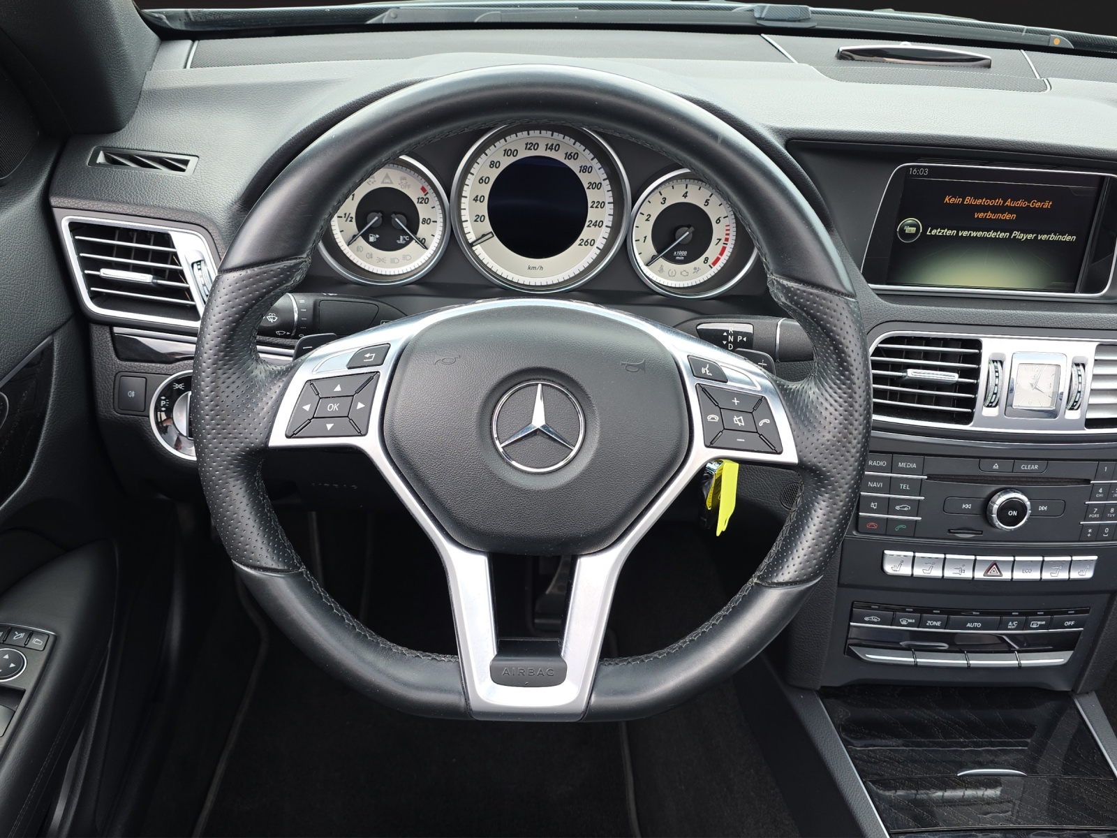 MERCEDES-BENZ E 250 7G-Tronic-image-8