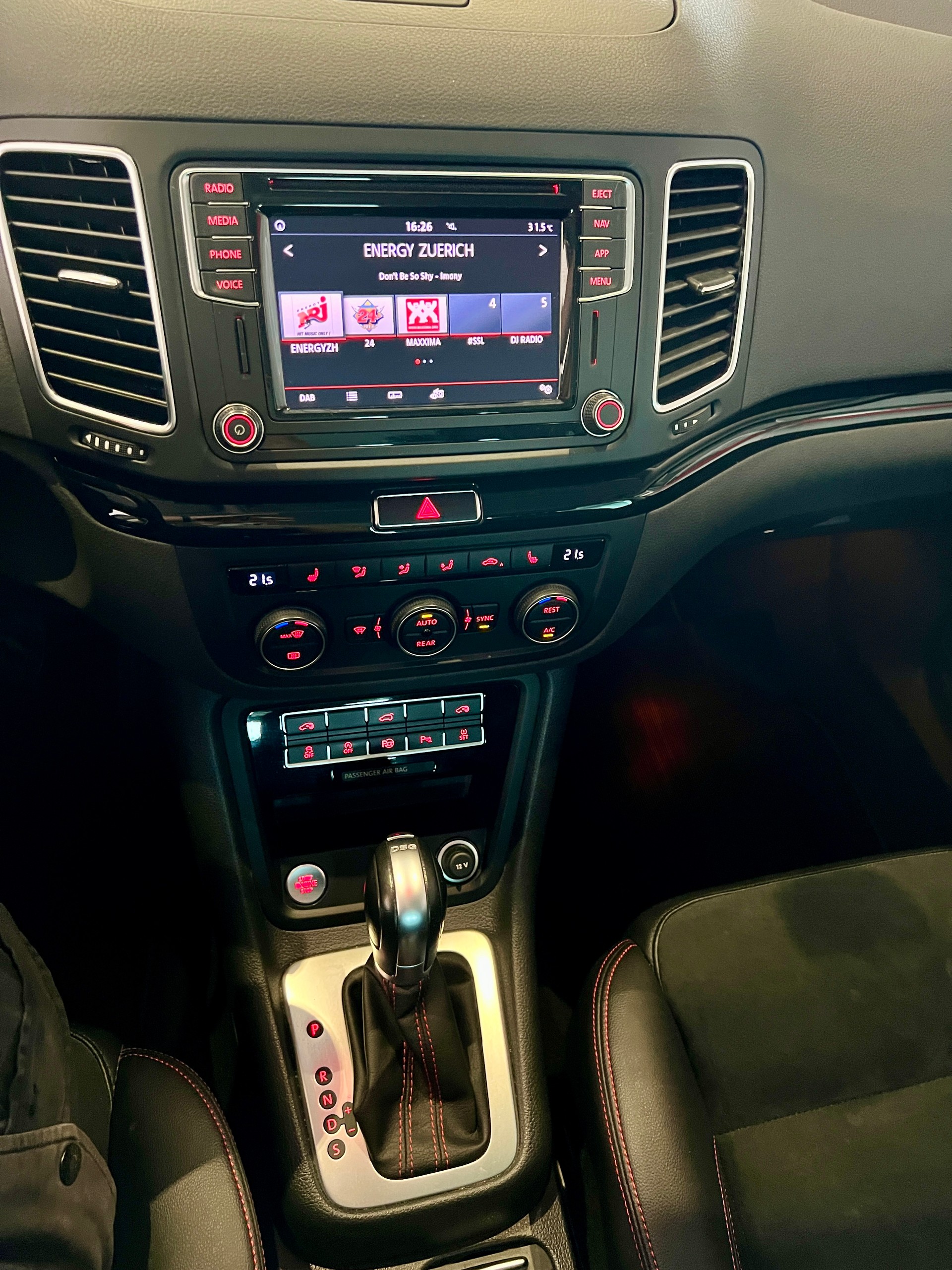 SEAT Alhambra 2.0 TSI FR Line DSG-image-25